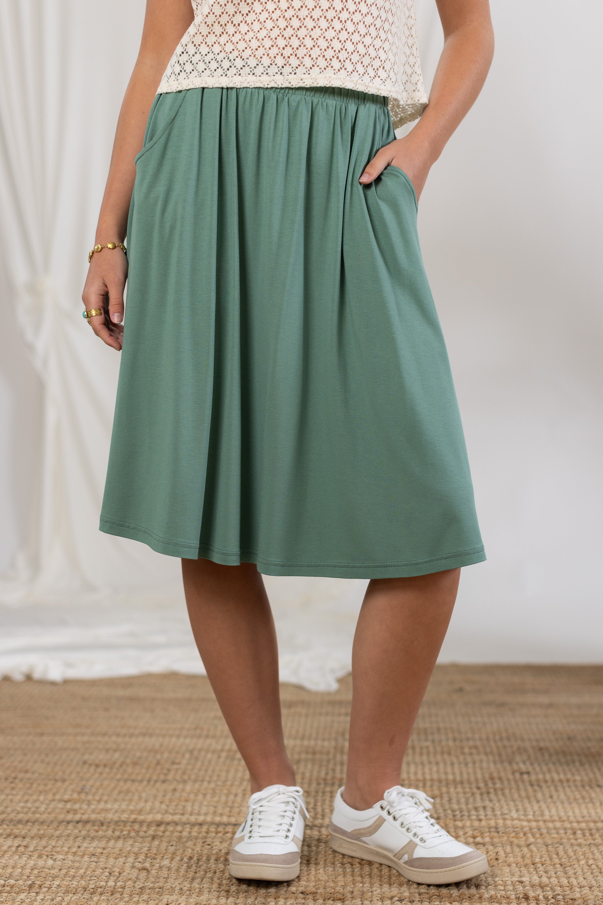 Rock Serena Staubiges Grün