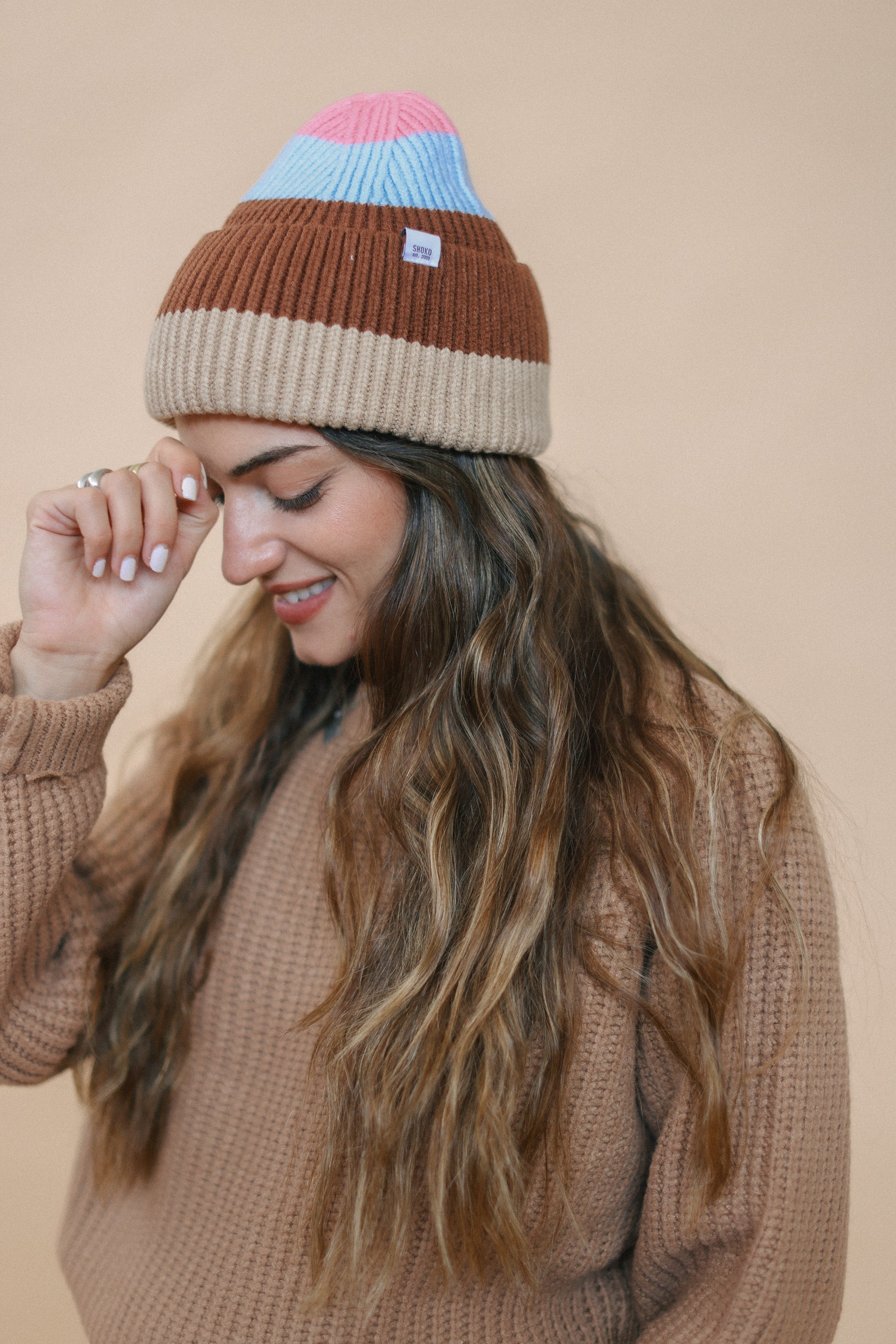 Beanie Rainbow Roll Beige