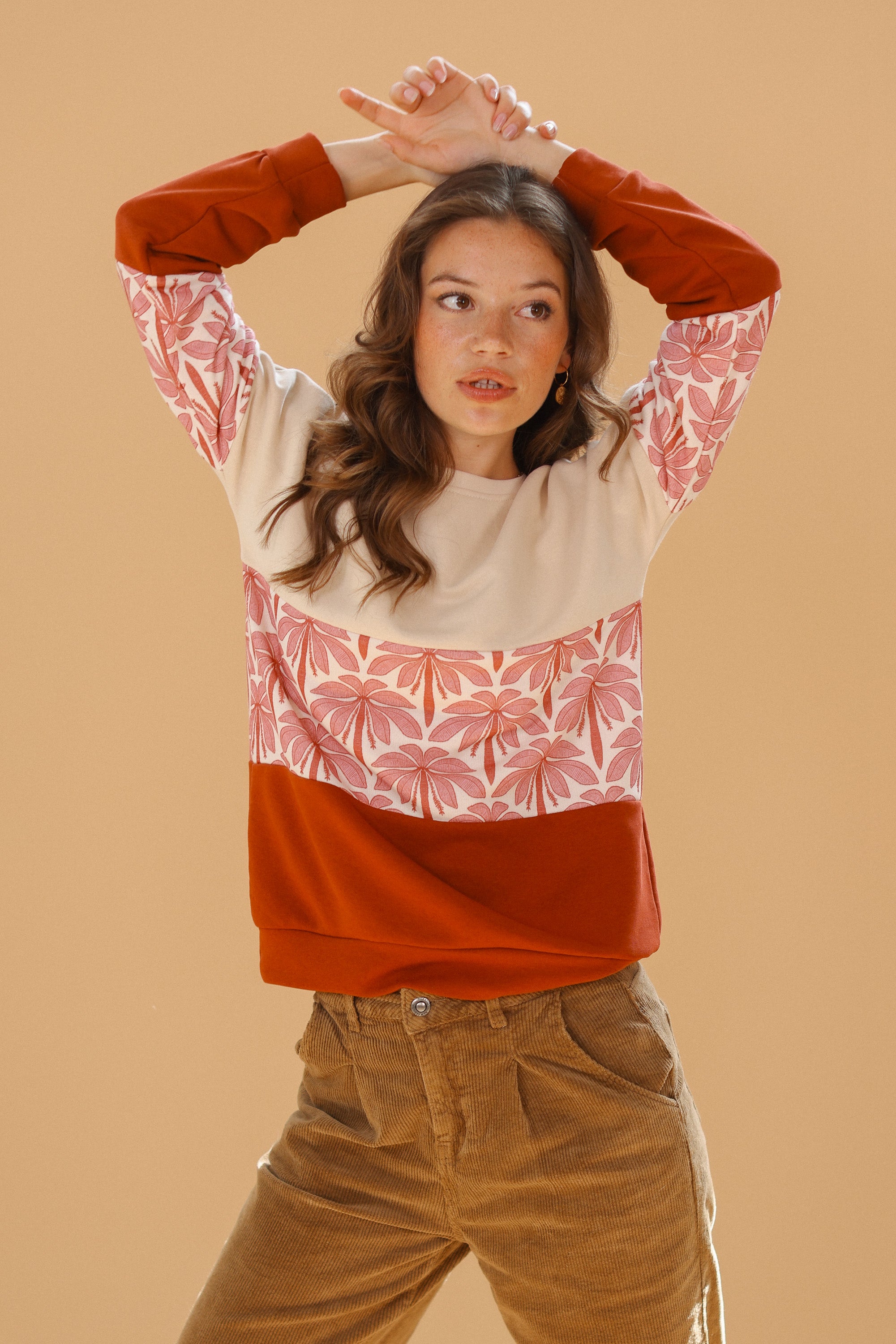 Sweater Mia Cream Rose Palms