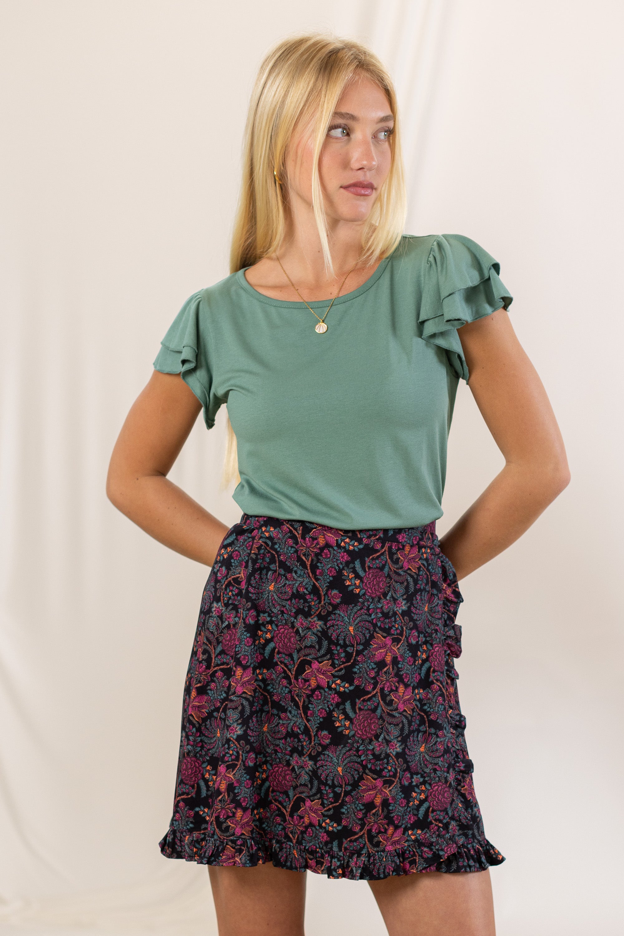 Top Odile Staubiges Grün