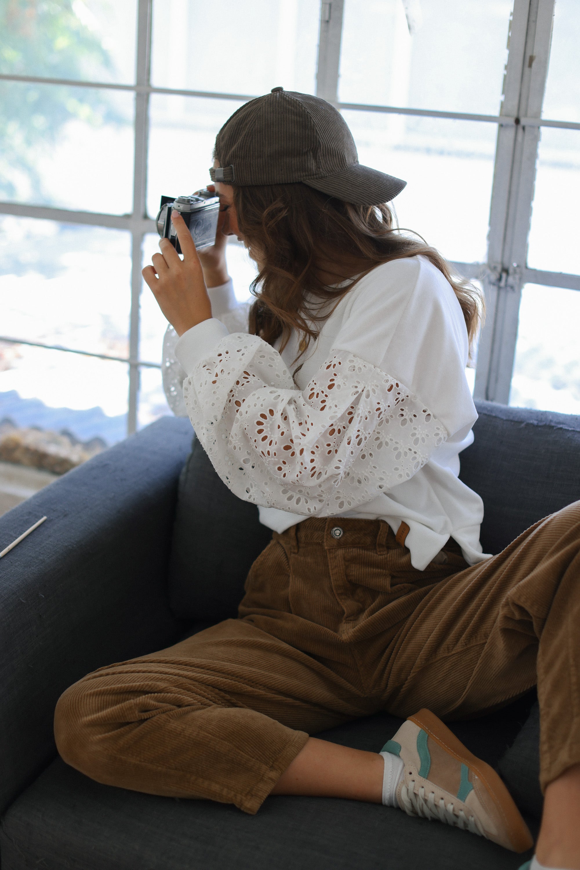 Sweater Caelia White Embroidered