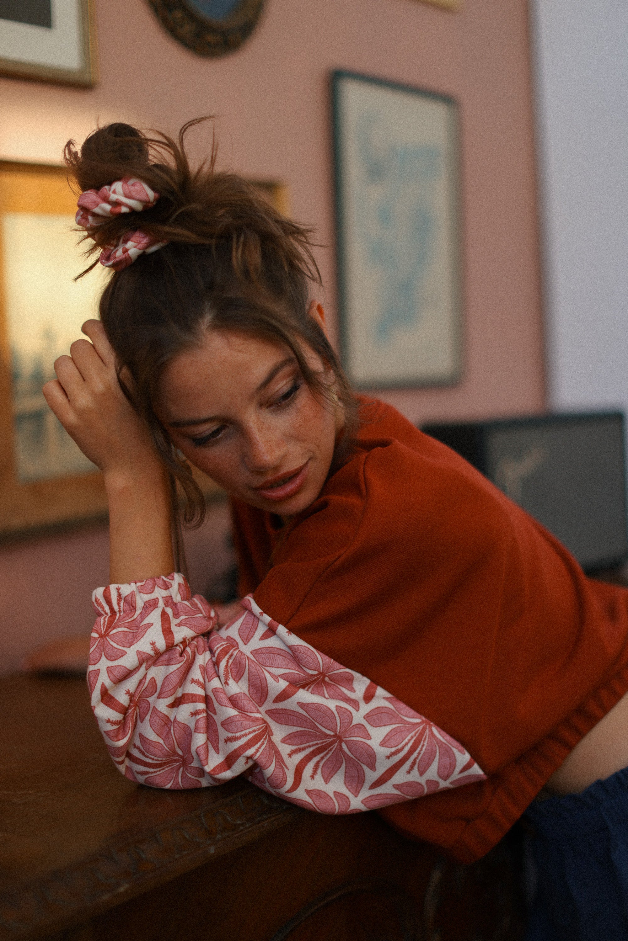 Scrunchie Rose Palms