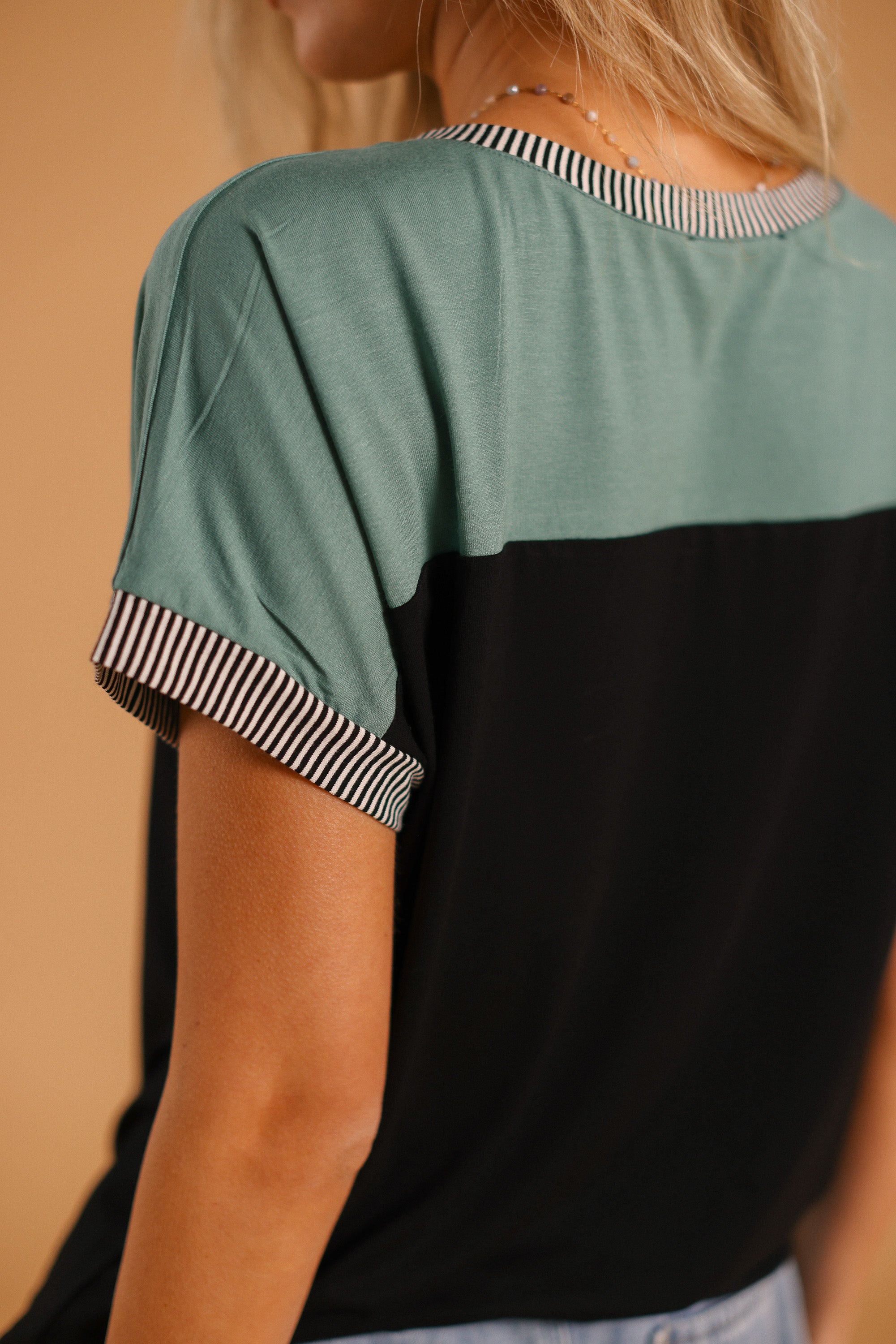 Top Squares Black Teal