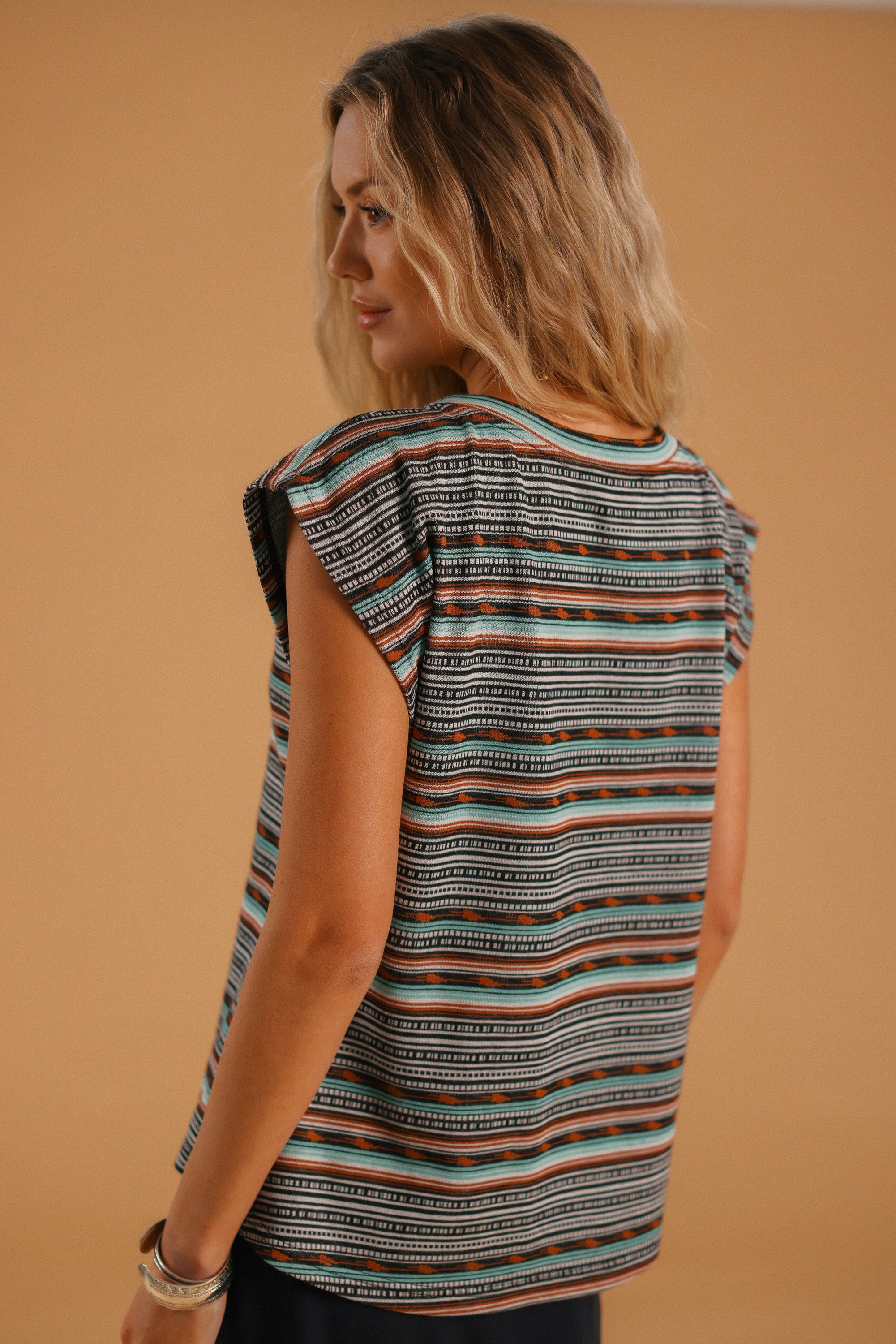 Top Aria Aztec