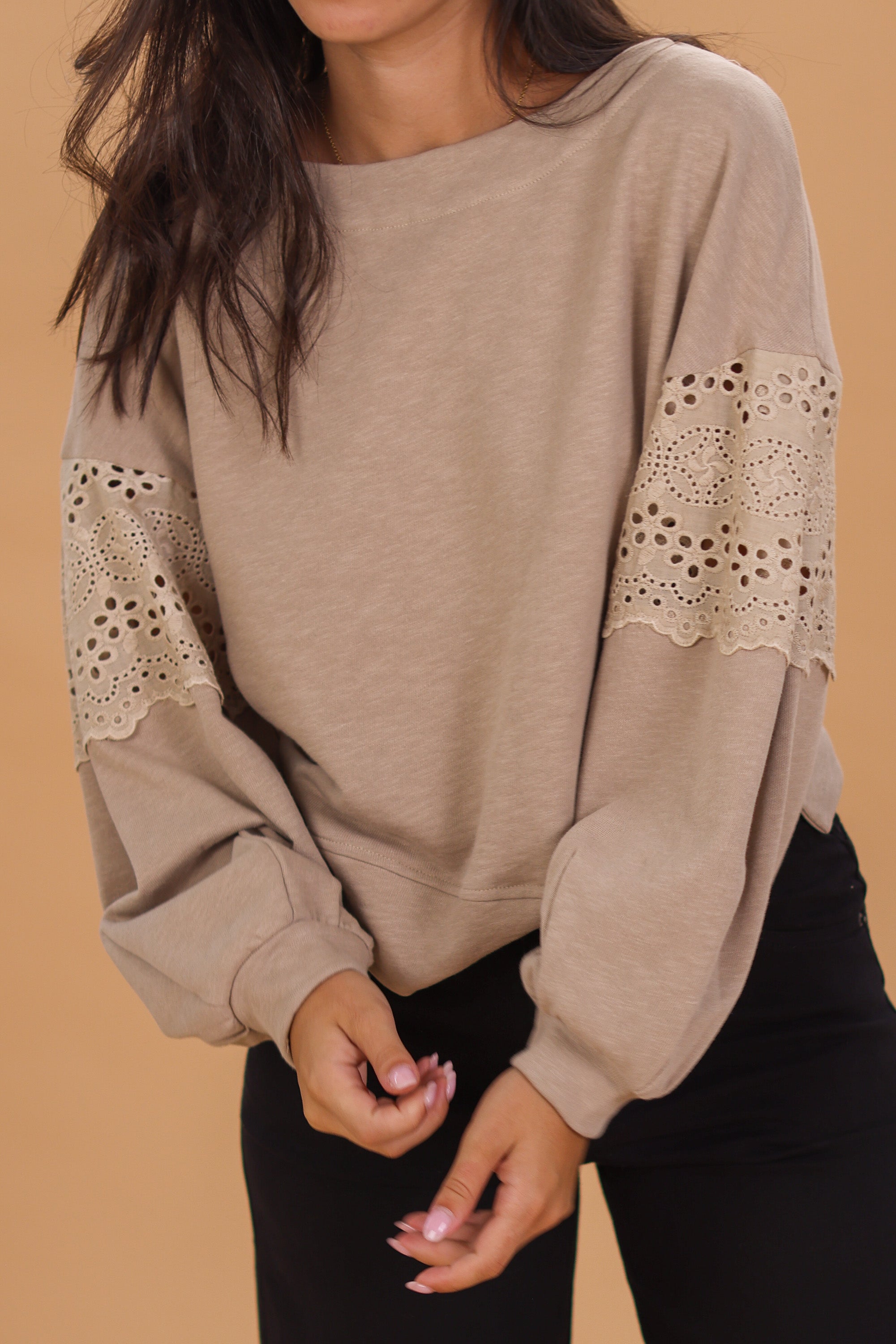Pullover Caelia Beige Bestrickt