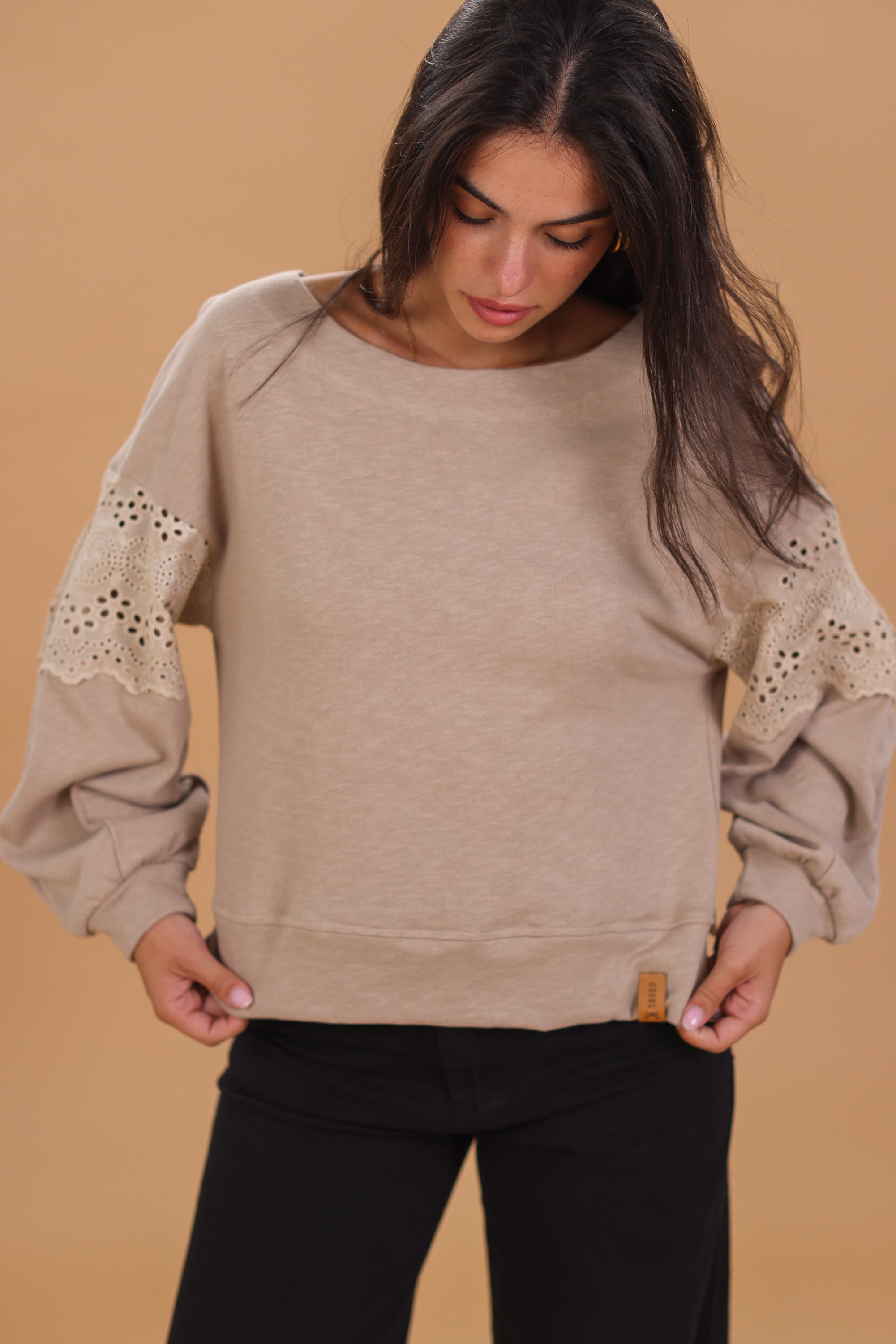 Pullover Caelia Beige Bestrickt