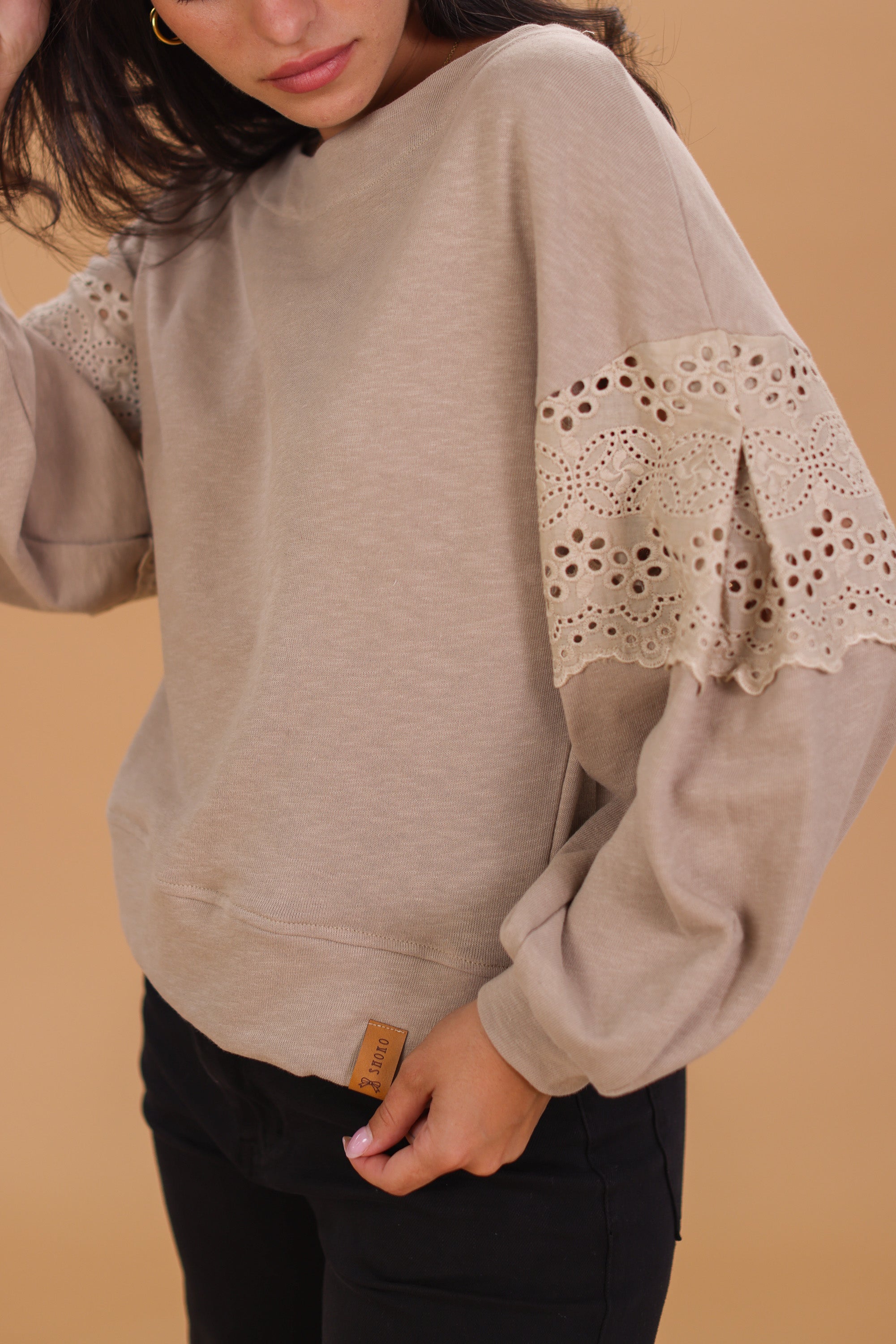 Pullover Caelia Beige Bestrickt