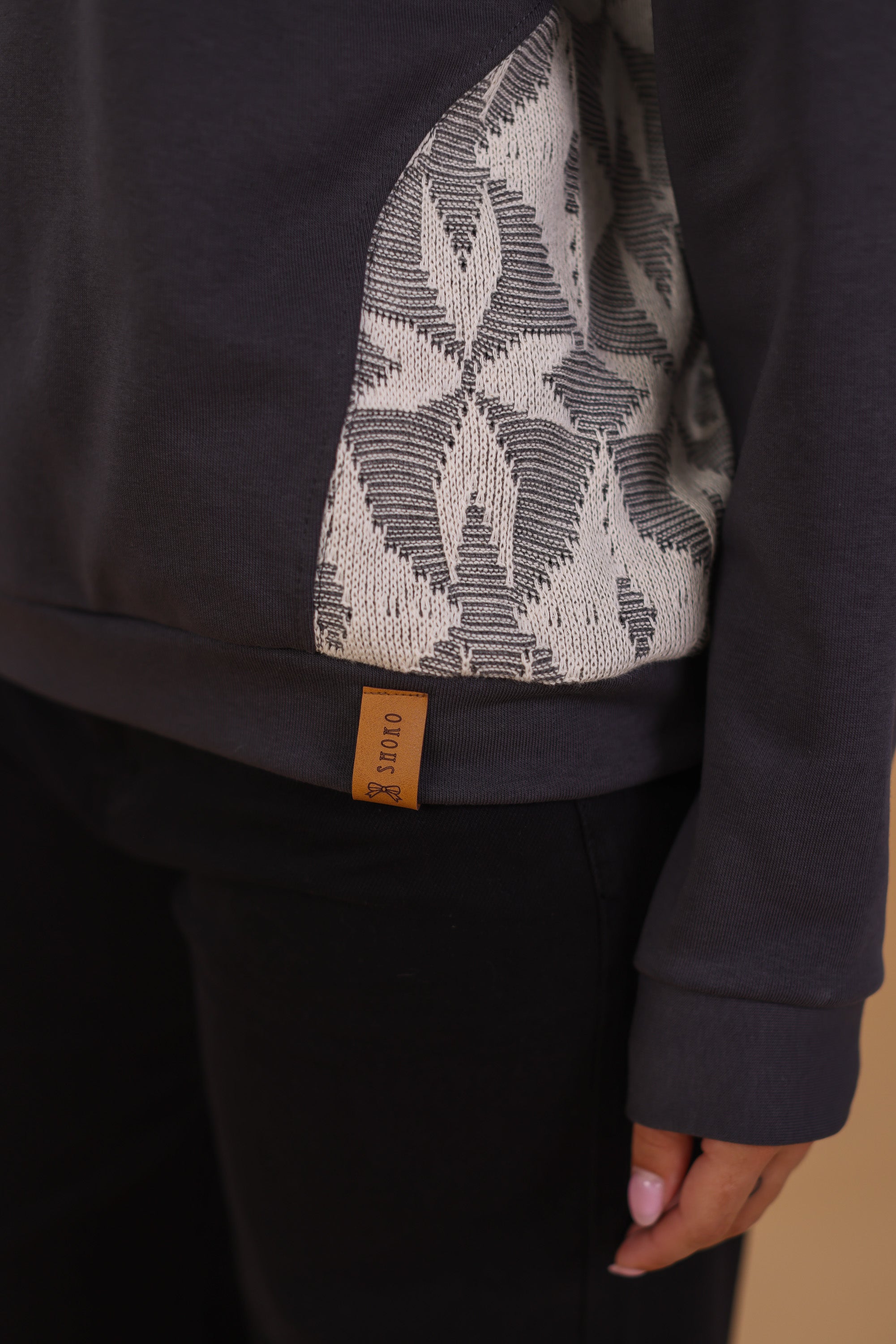 Sweater Wanderlust Grey Snowflake
