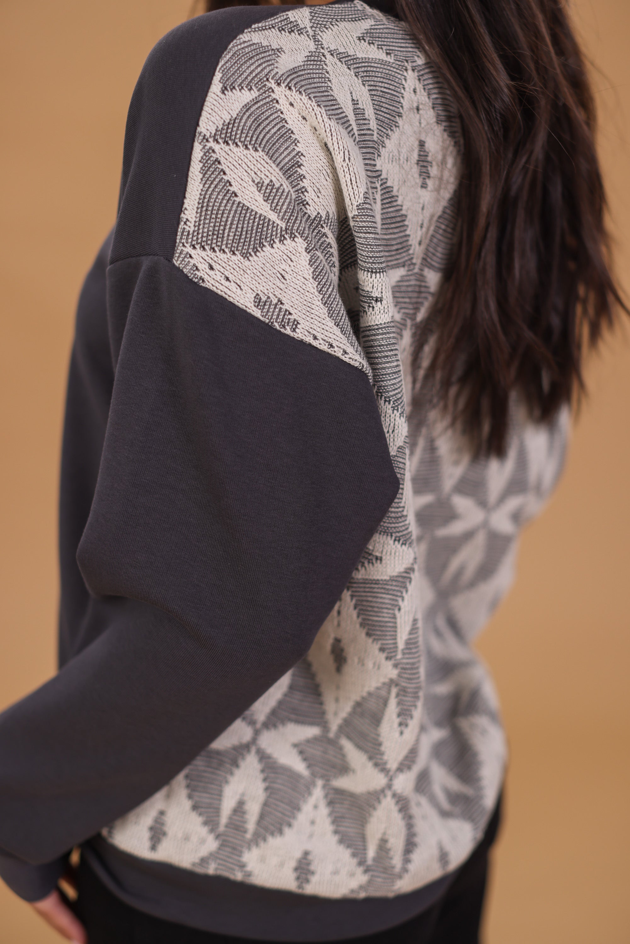 Sweater Wanderlust Grey Snowflake