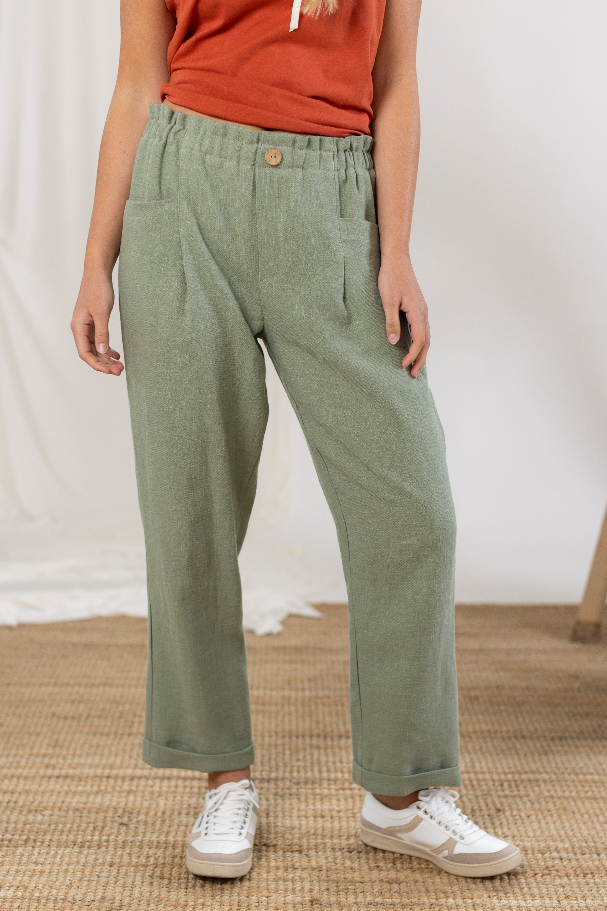 Hose Dani Salbeigrün