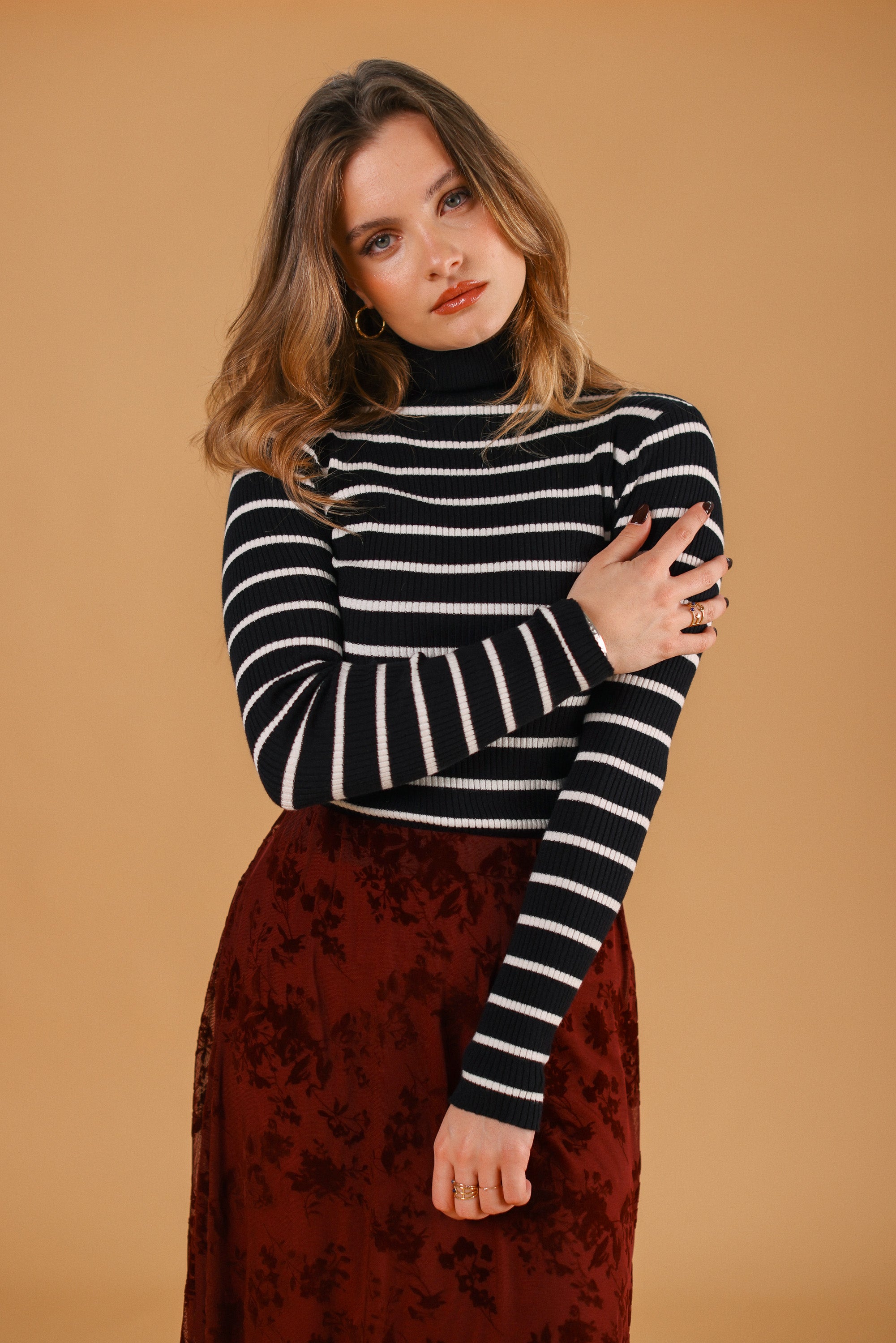 Knit Top Jesap Black Stripes