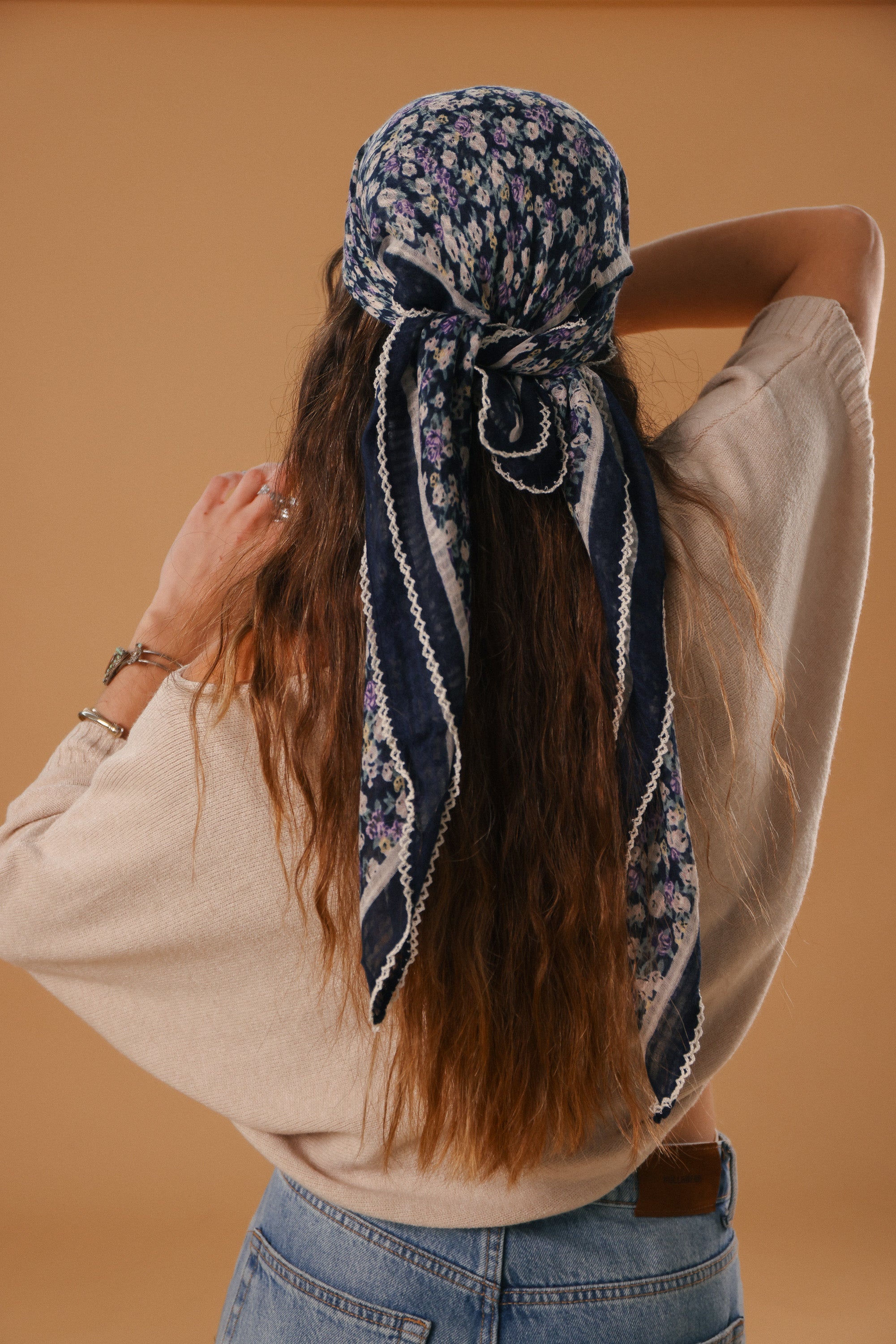 Shawl Whispering Lace Navy