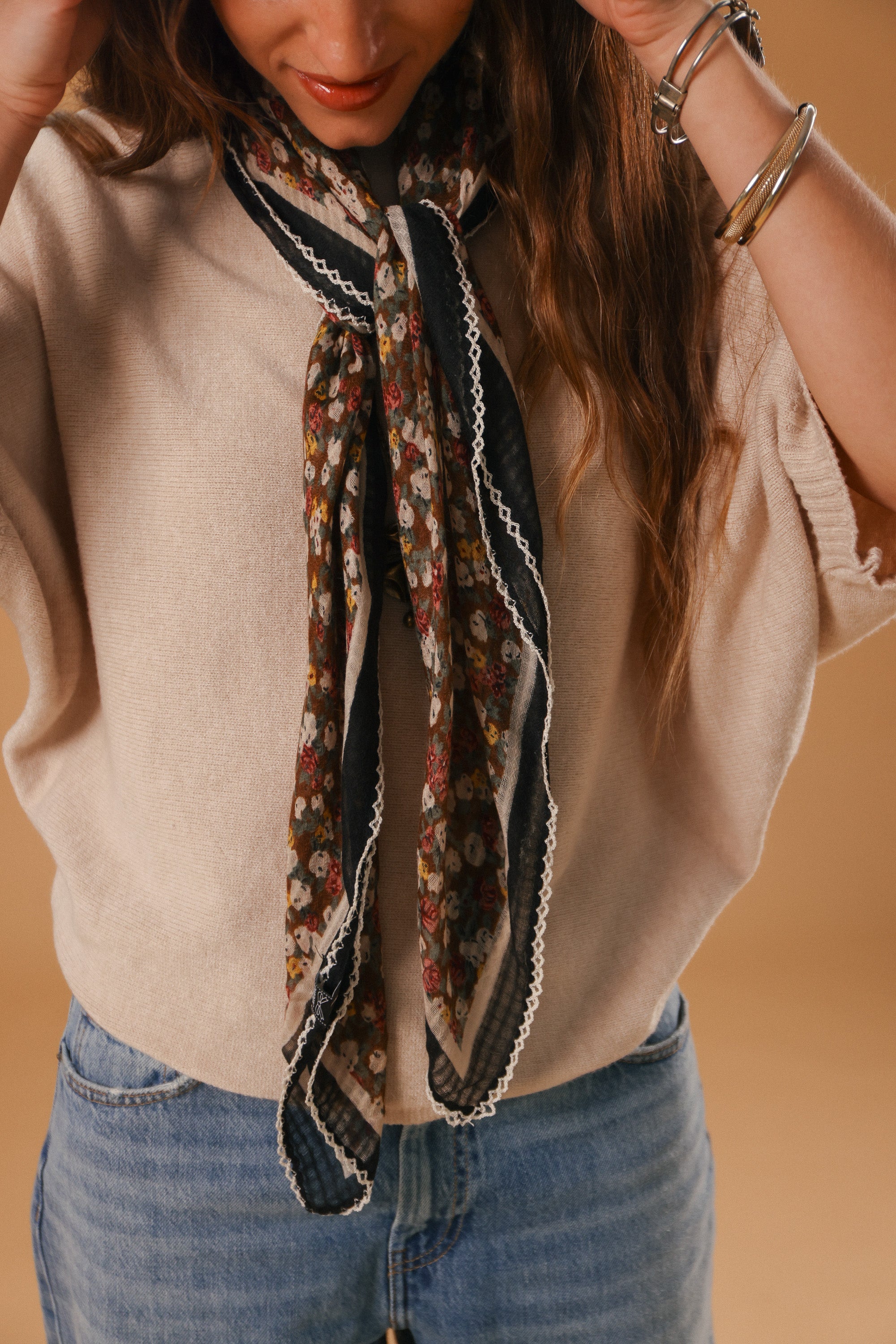 Shawl Whispering Lace Brown