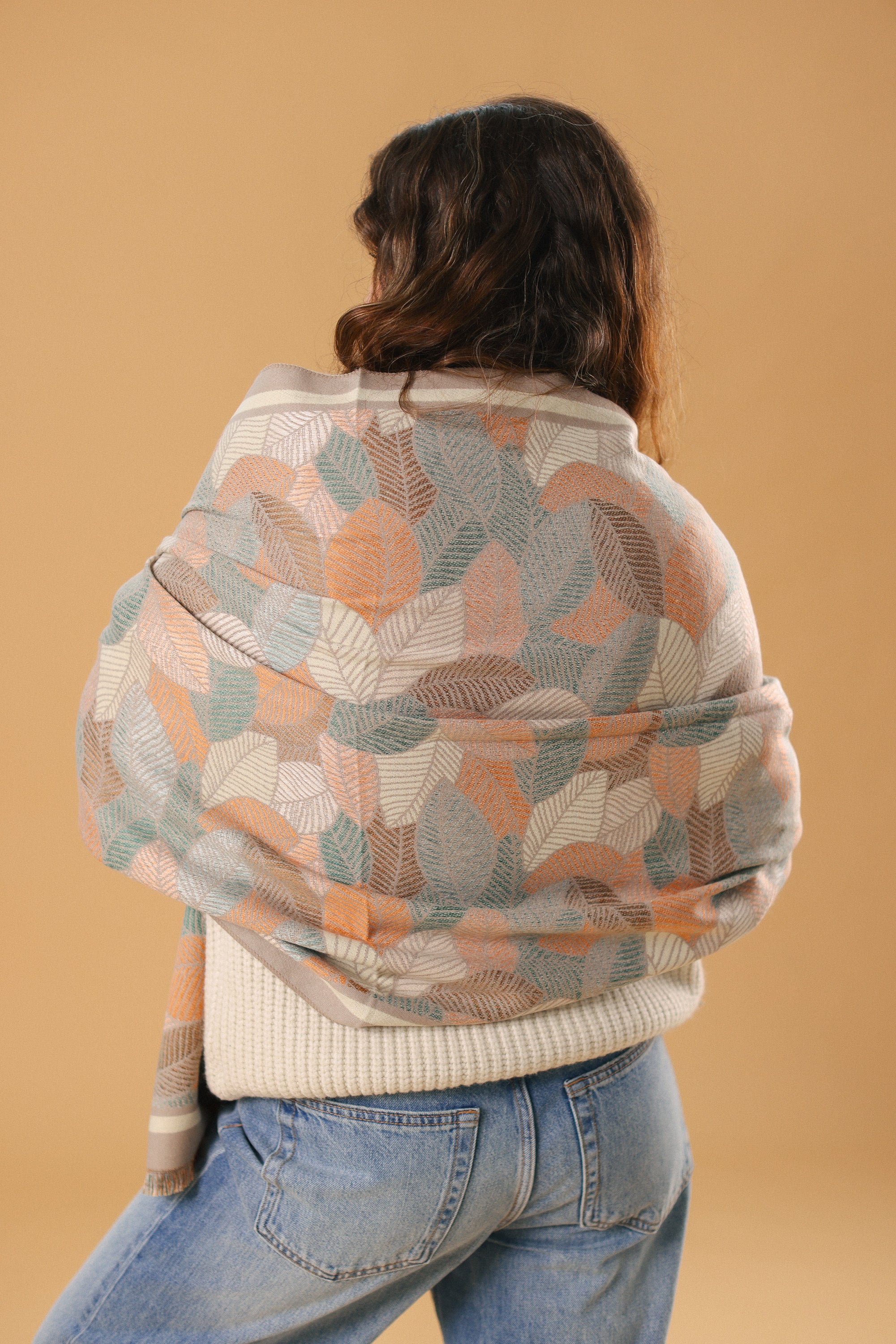 Scarf Autumn Leaves Mocha