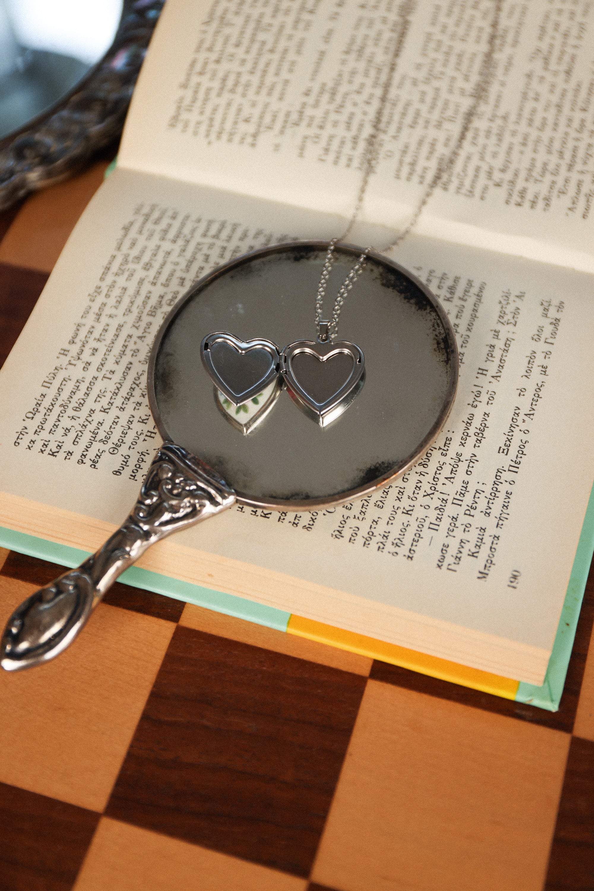 Necklace Hearts Entwined Photo Locket