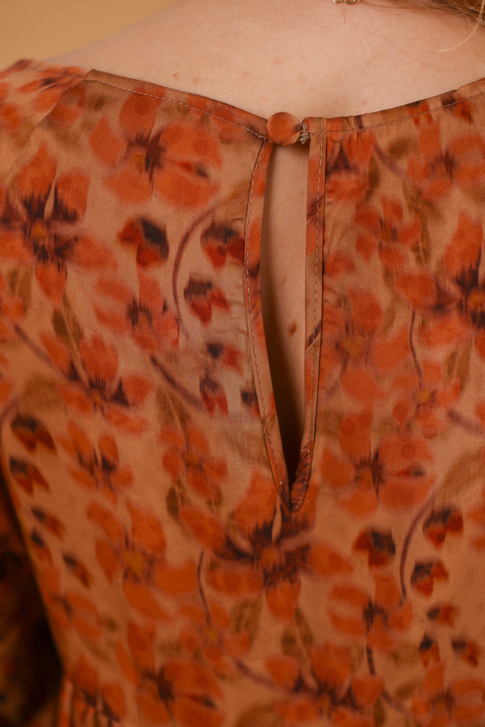 Top Rae Terracotta flowers