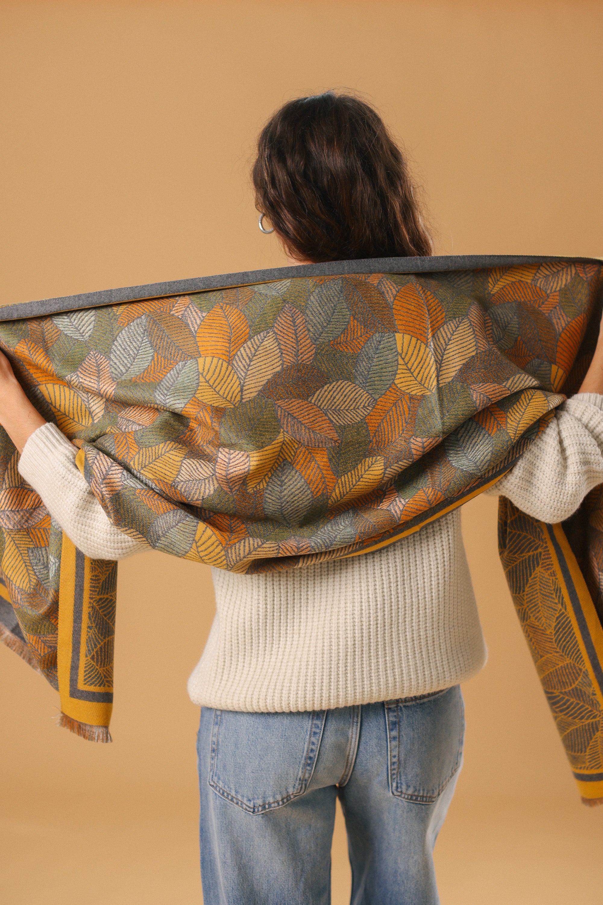 Scarf Autumn Leaves Grey-Green