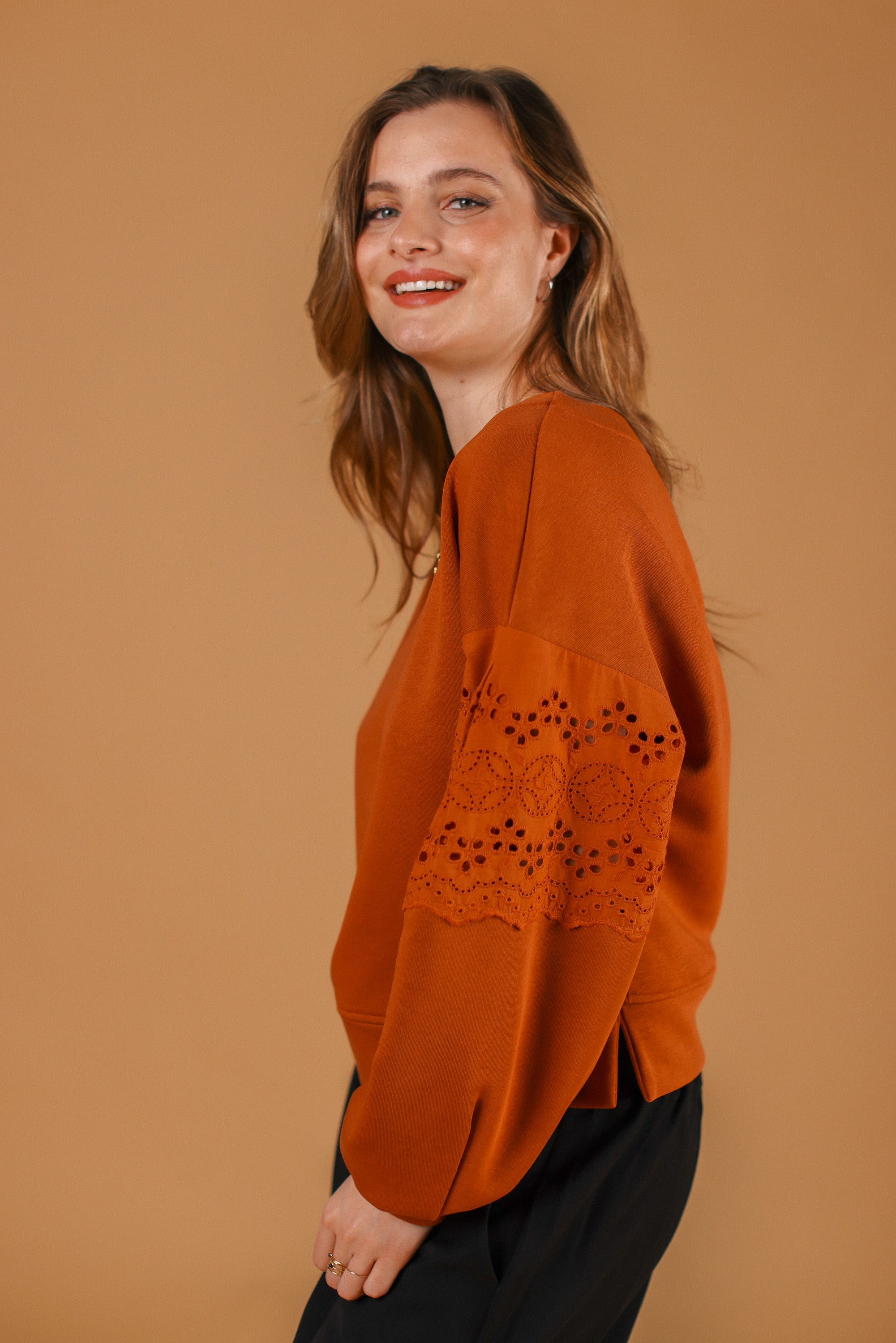 Sweater Caelia Terracotta Embroidered