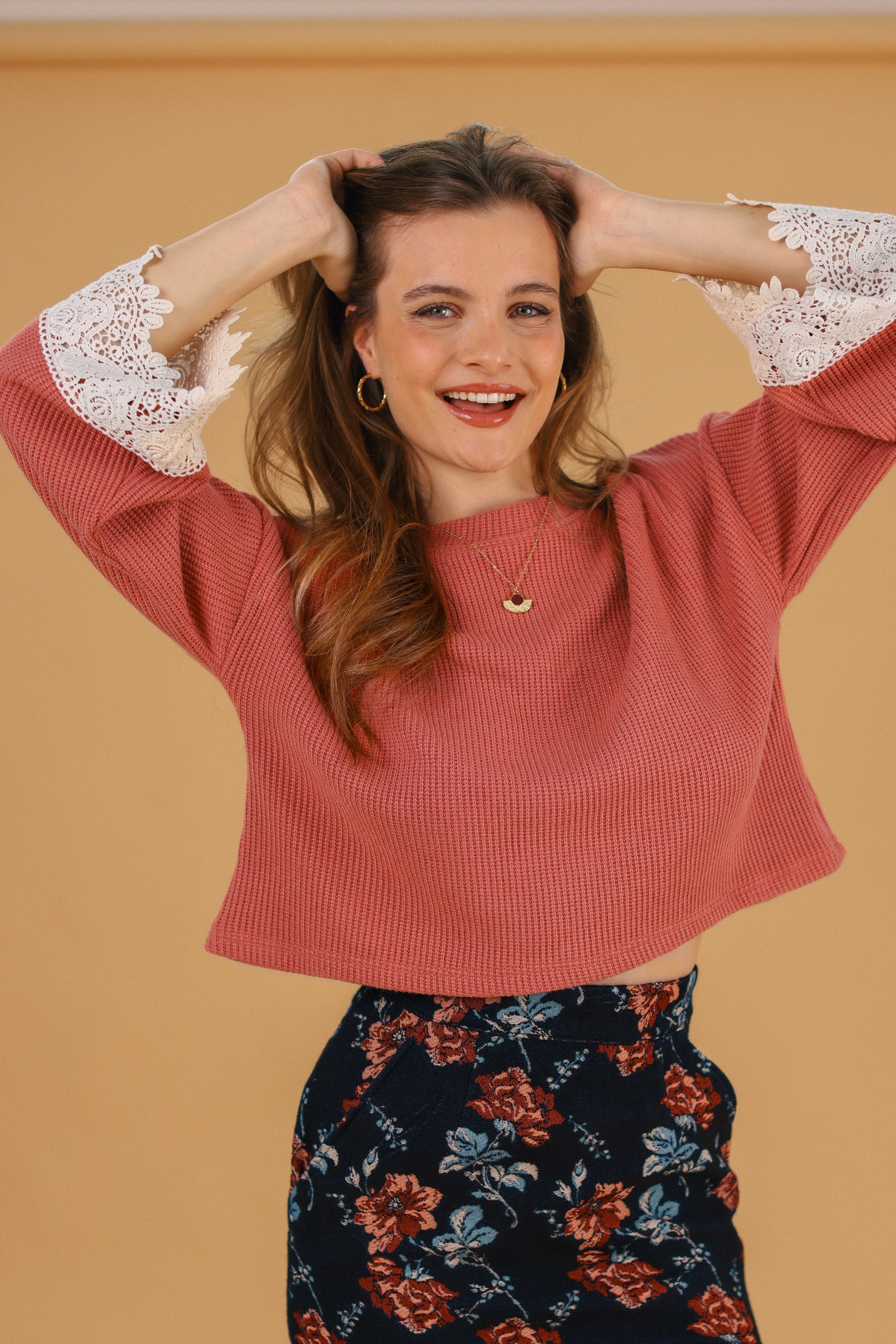 Sweater Teagan Peach Lace