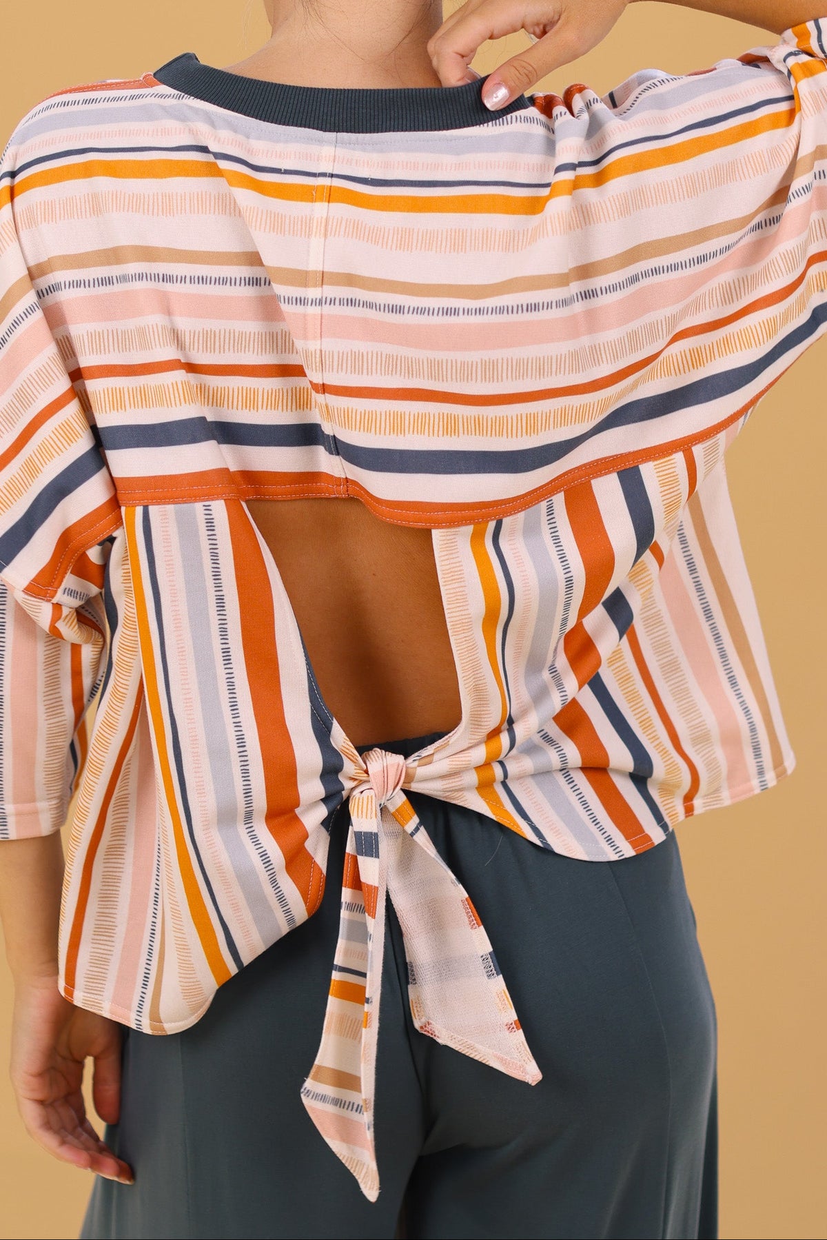 Sweater Lori Colorful Stripes