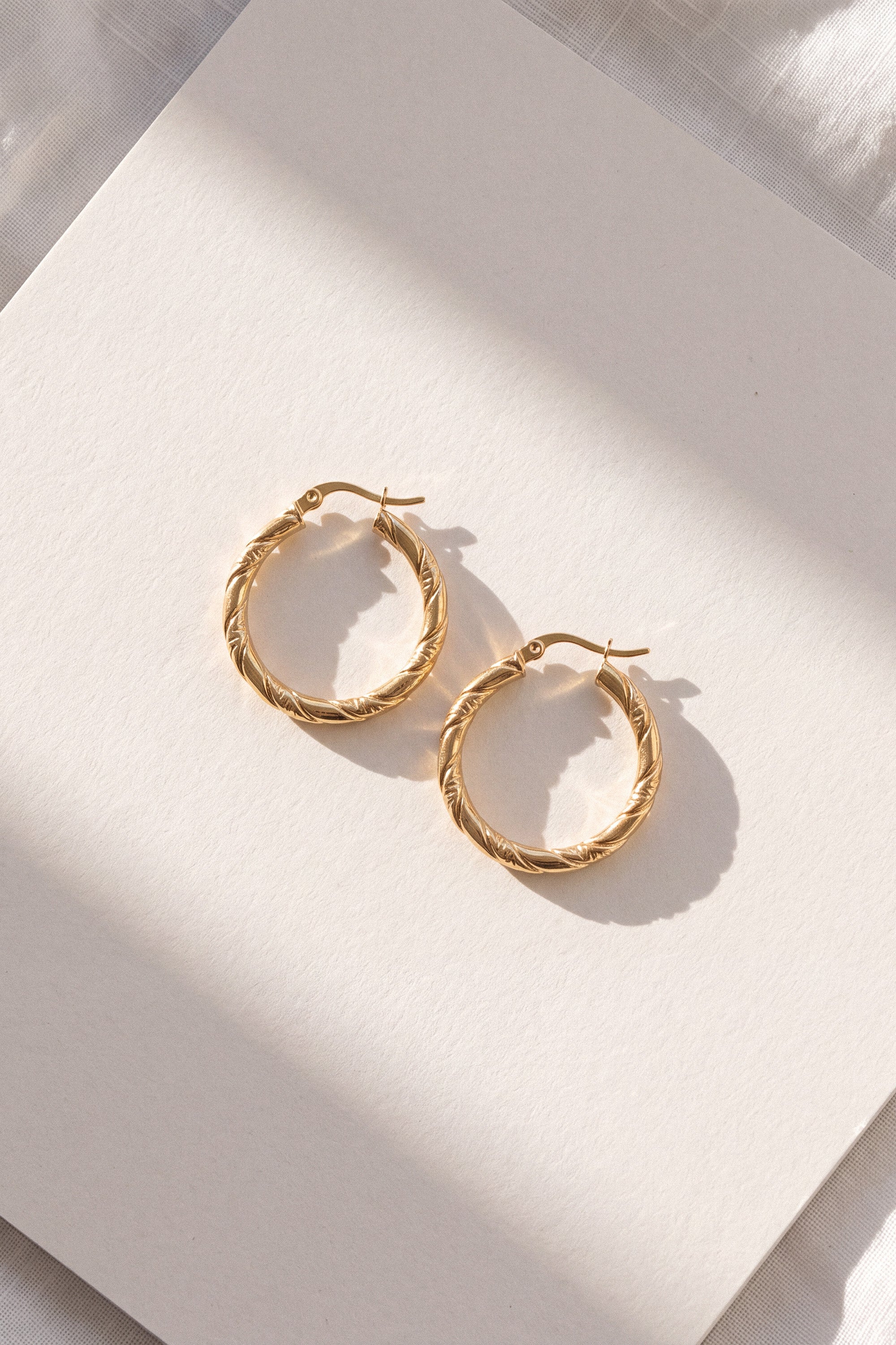 Hoops Gold Twist