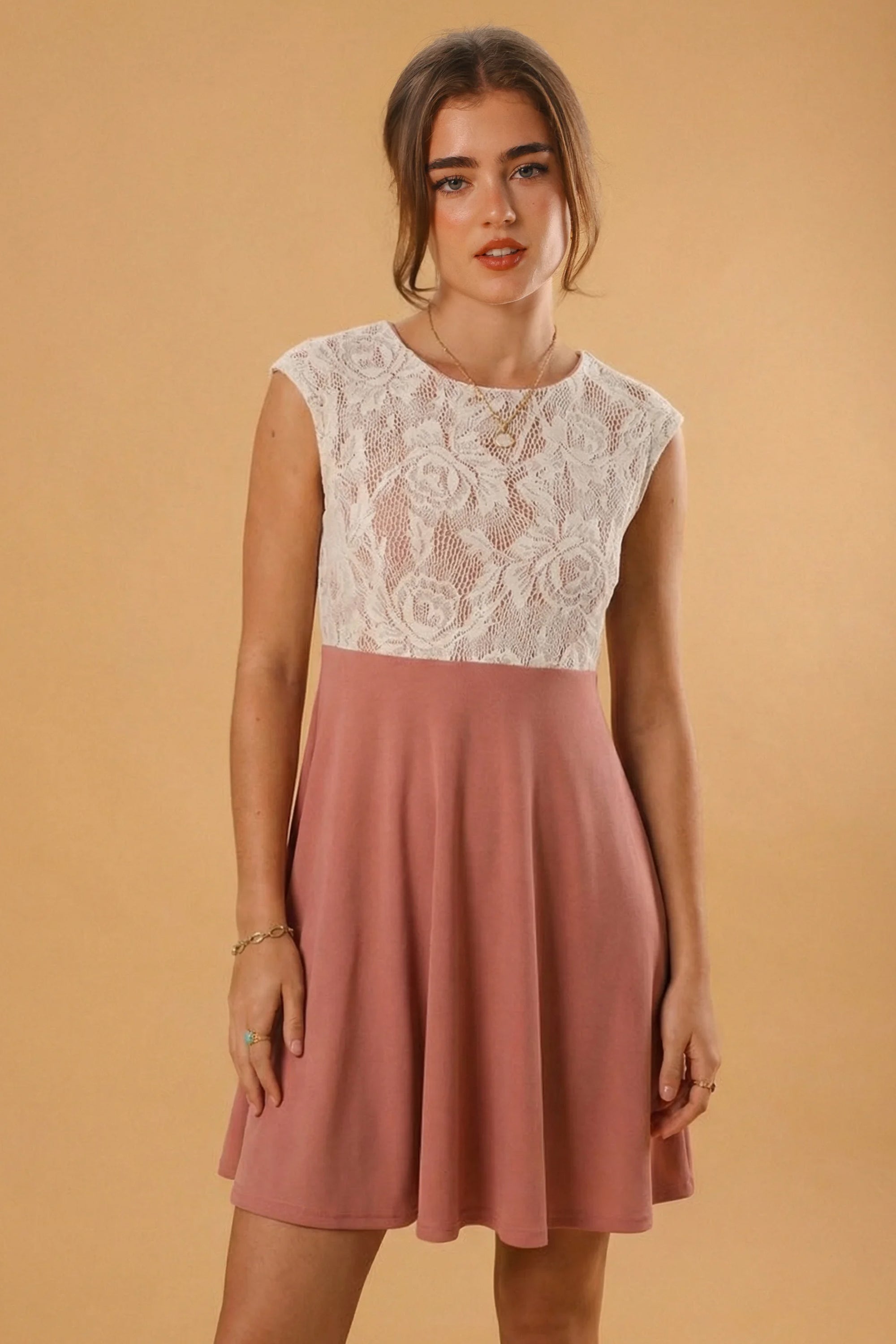 Kleid Vesiene Rosa