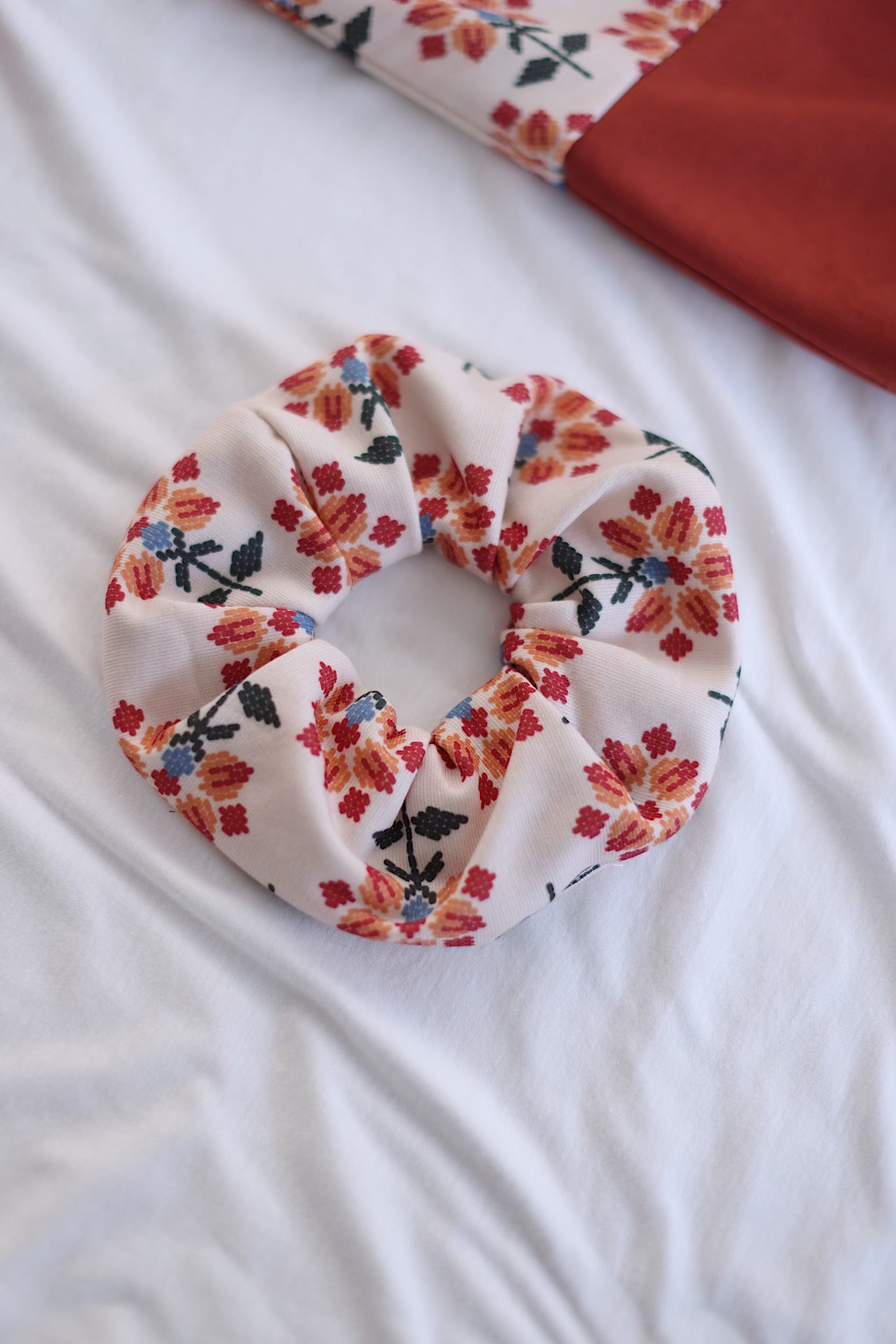 Scrunchie Folk Floral Terracotta