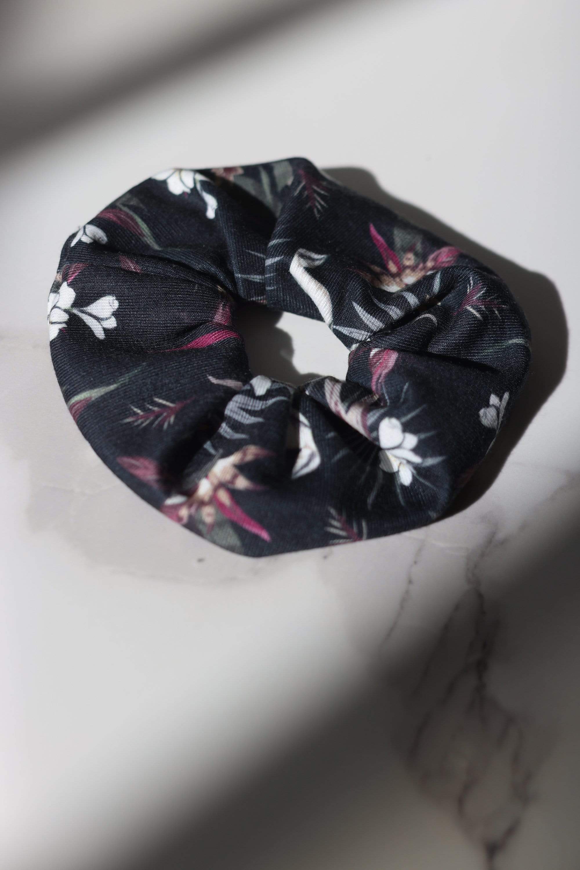 Scrunchie Winter Flowers