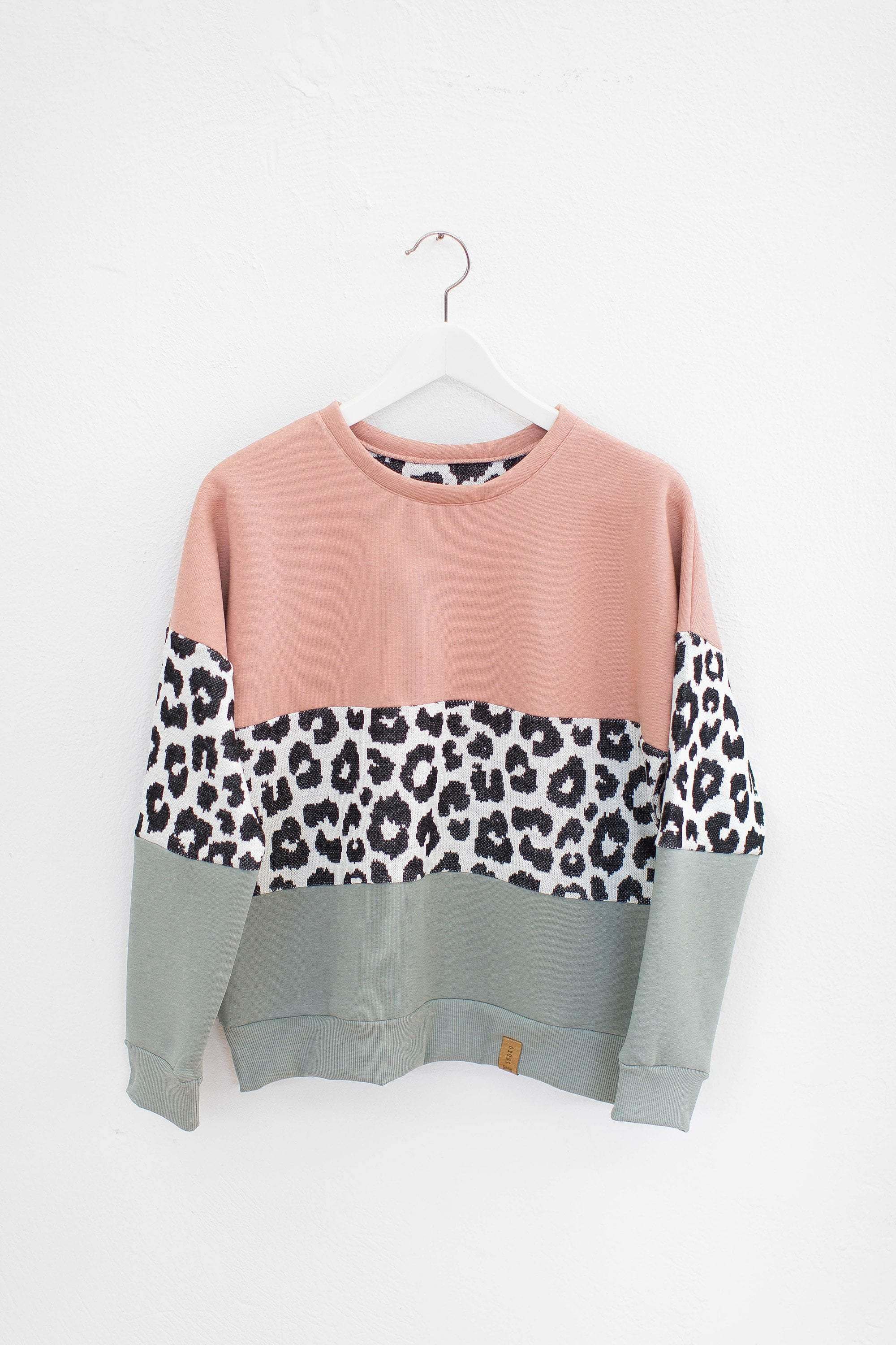Sweater Mia Leo in pink & mint