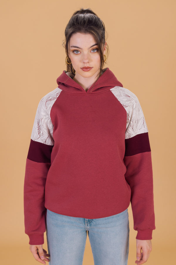 Kapuzenpullover Vera Rouge mit Schnürung