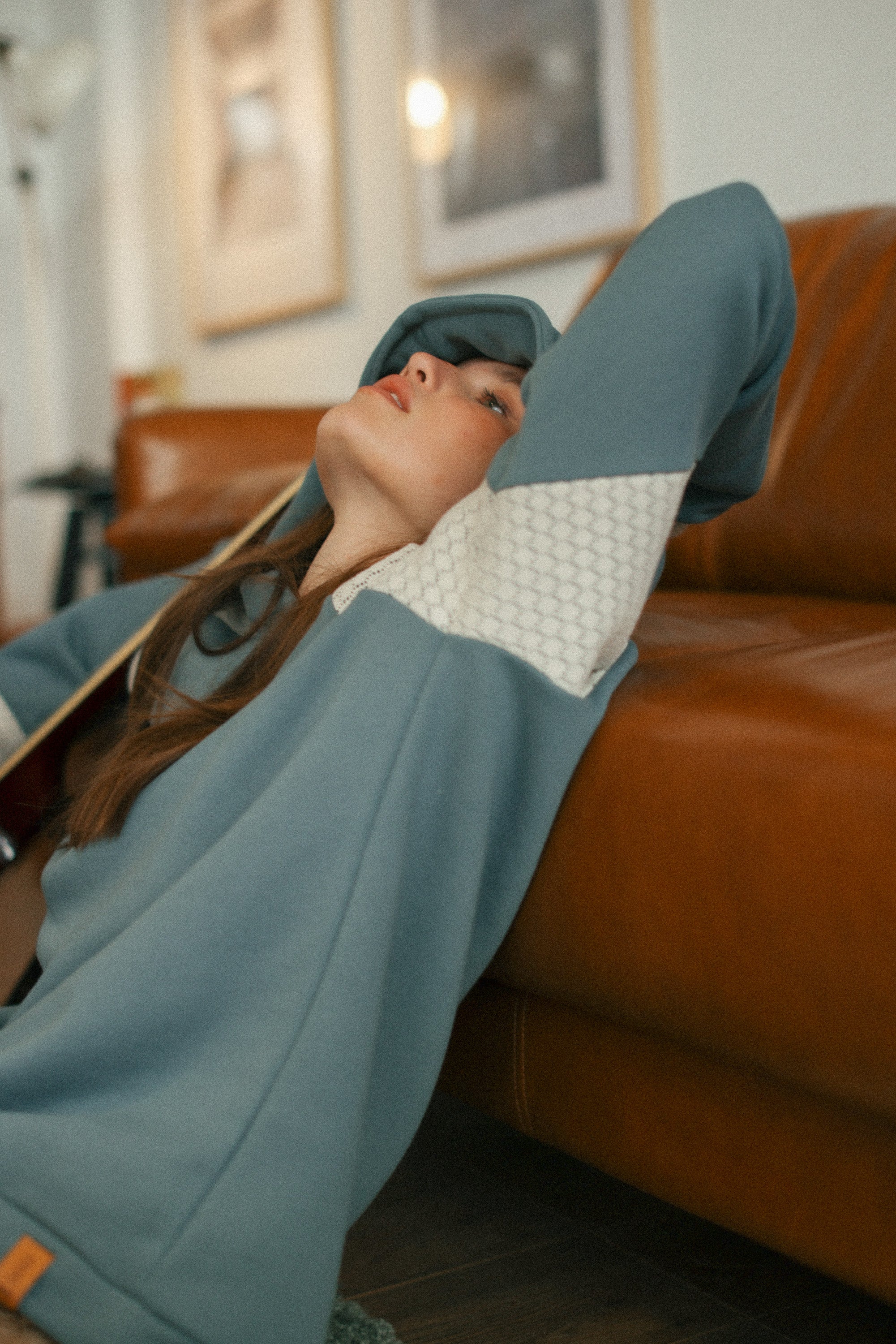 Hoodie Meyra Teal Lace