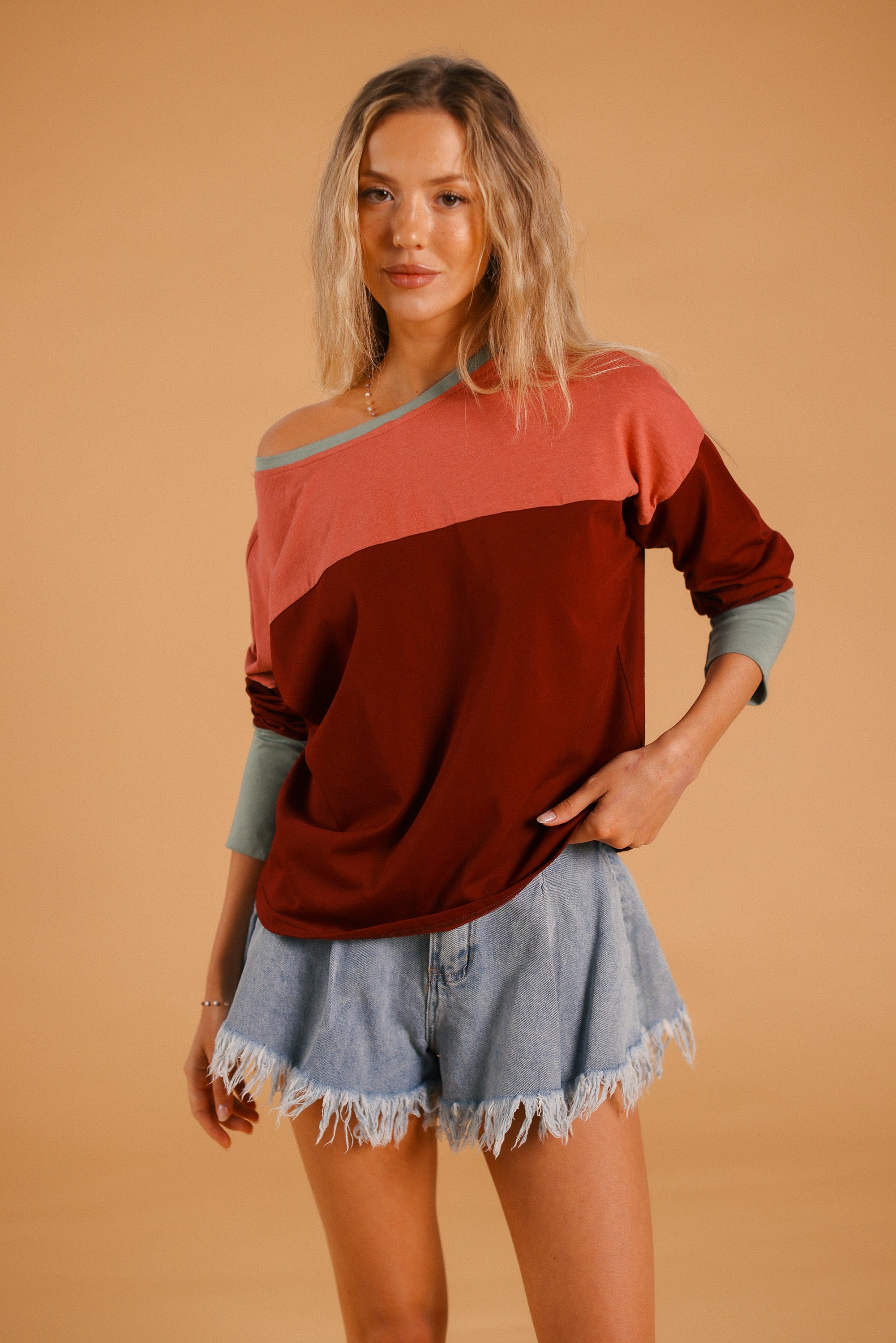 Top Dalianne Burgundy