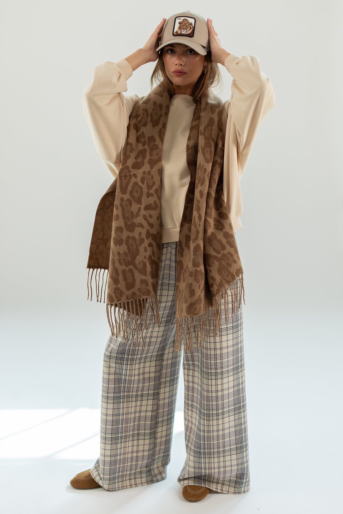 Scarf Yuna Taupe Leo