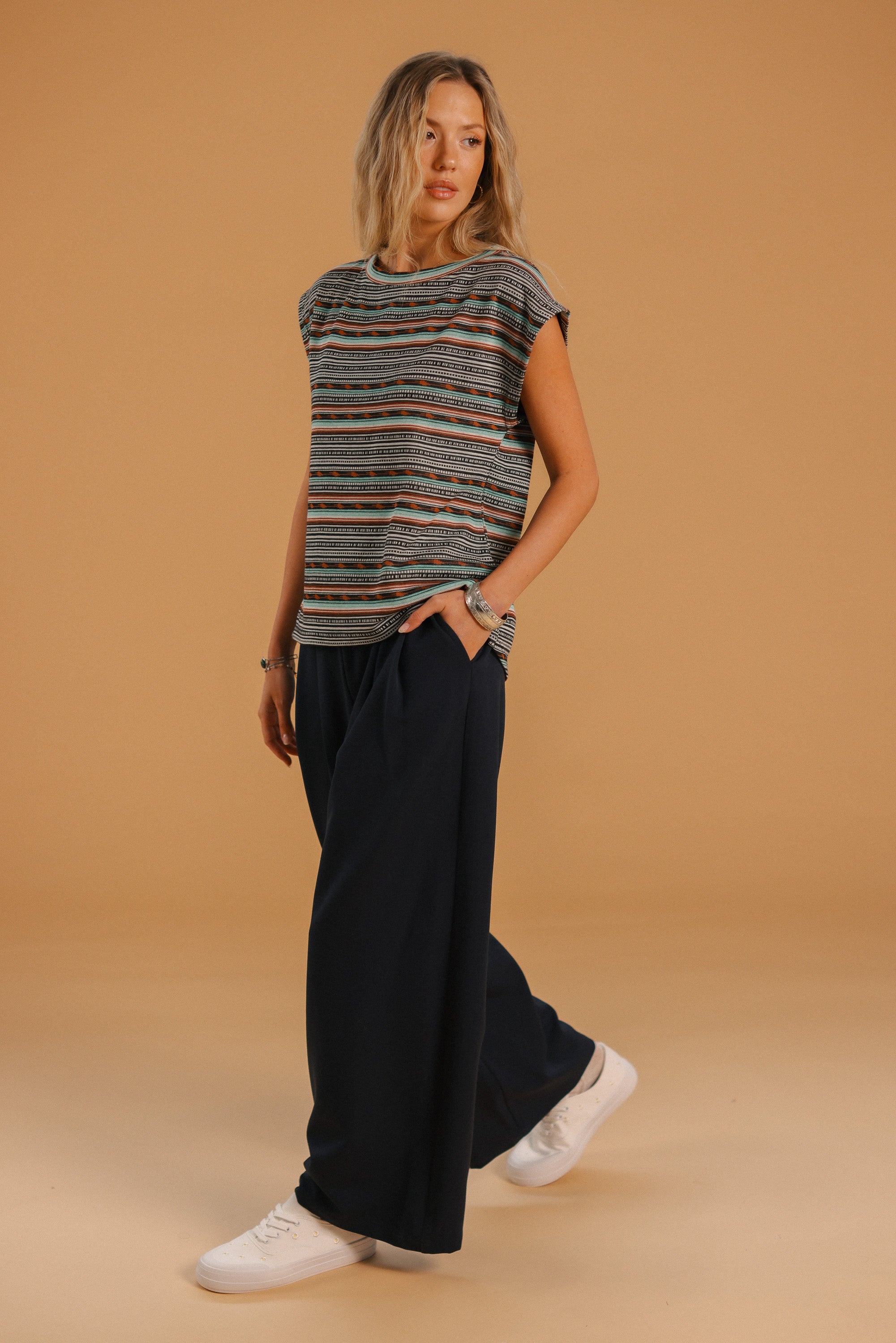 Top Aria Aztec