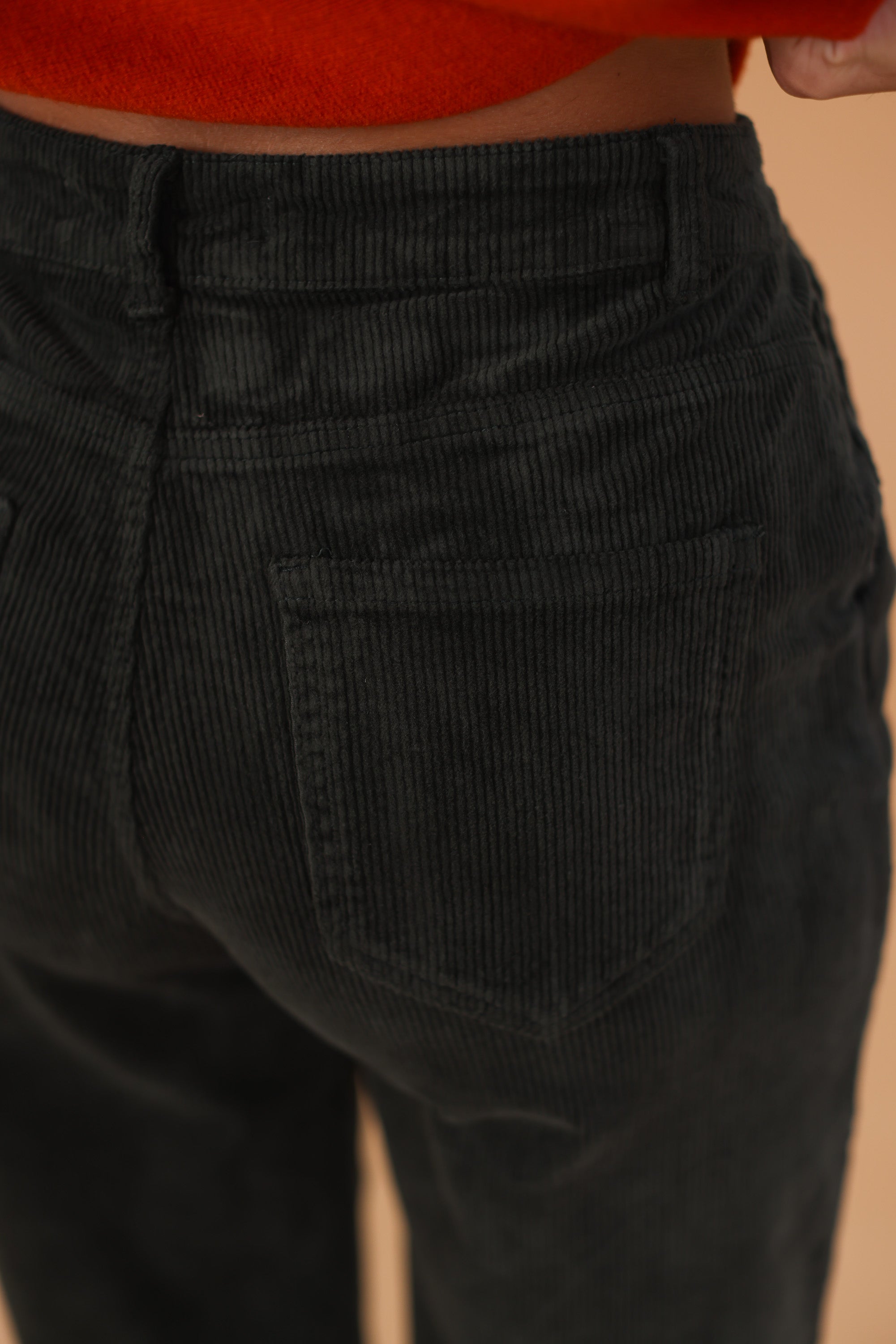 Hose Nio Dunkelgrünem