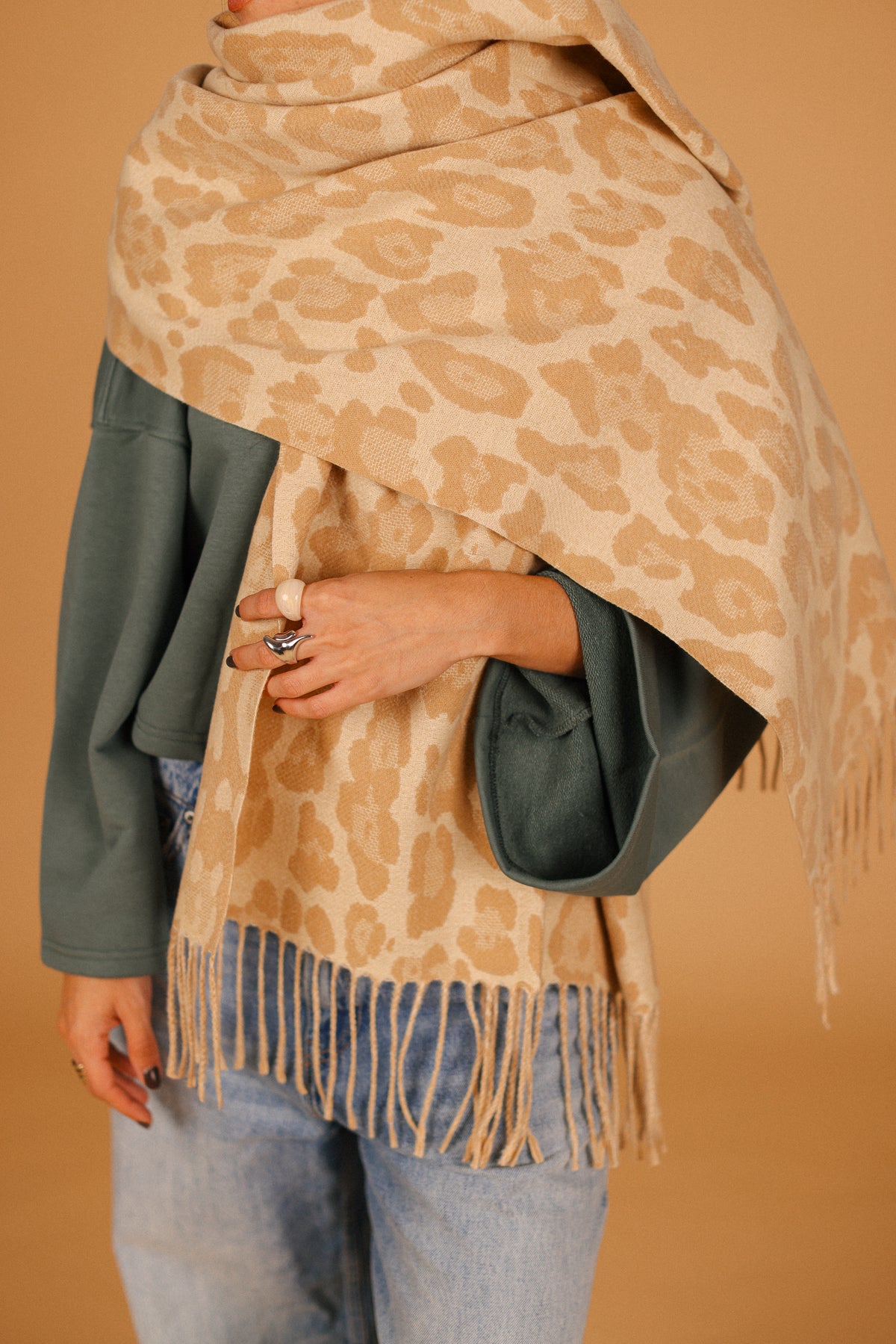 Scarf Yuna Beige Leo