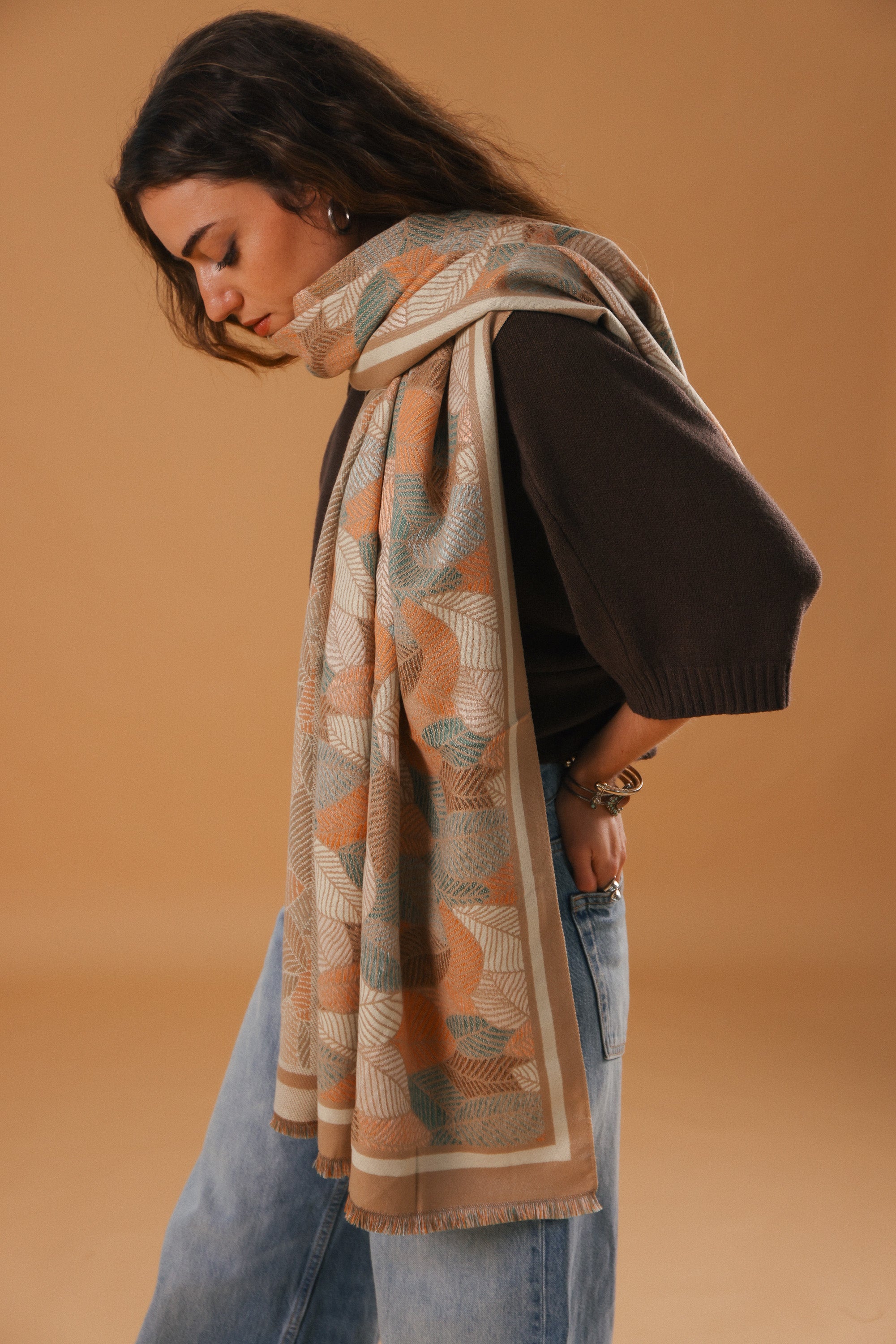 Scarf Autumn Leaves Latte