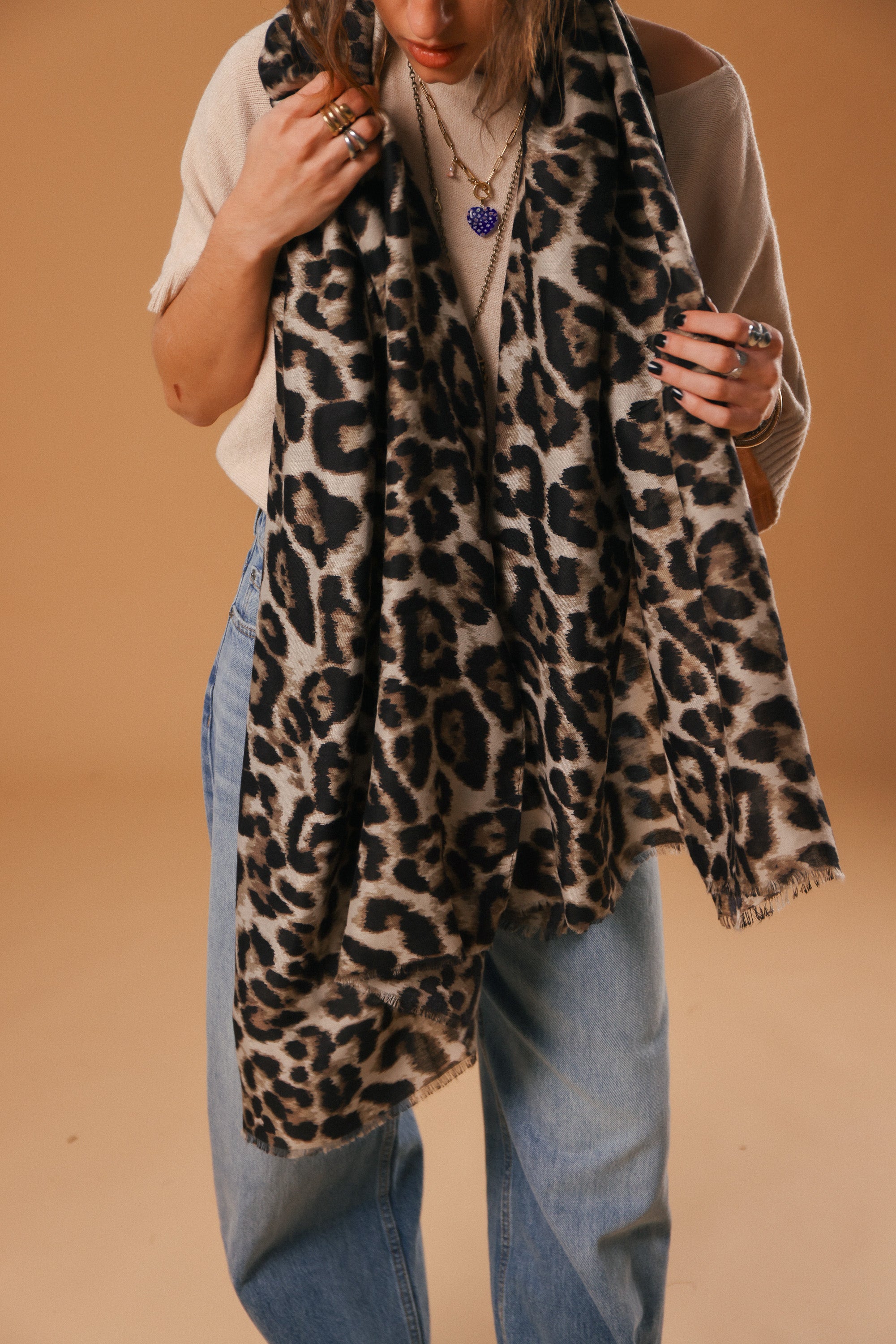 Shawl Leona Cream