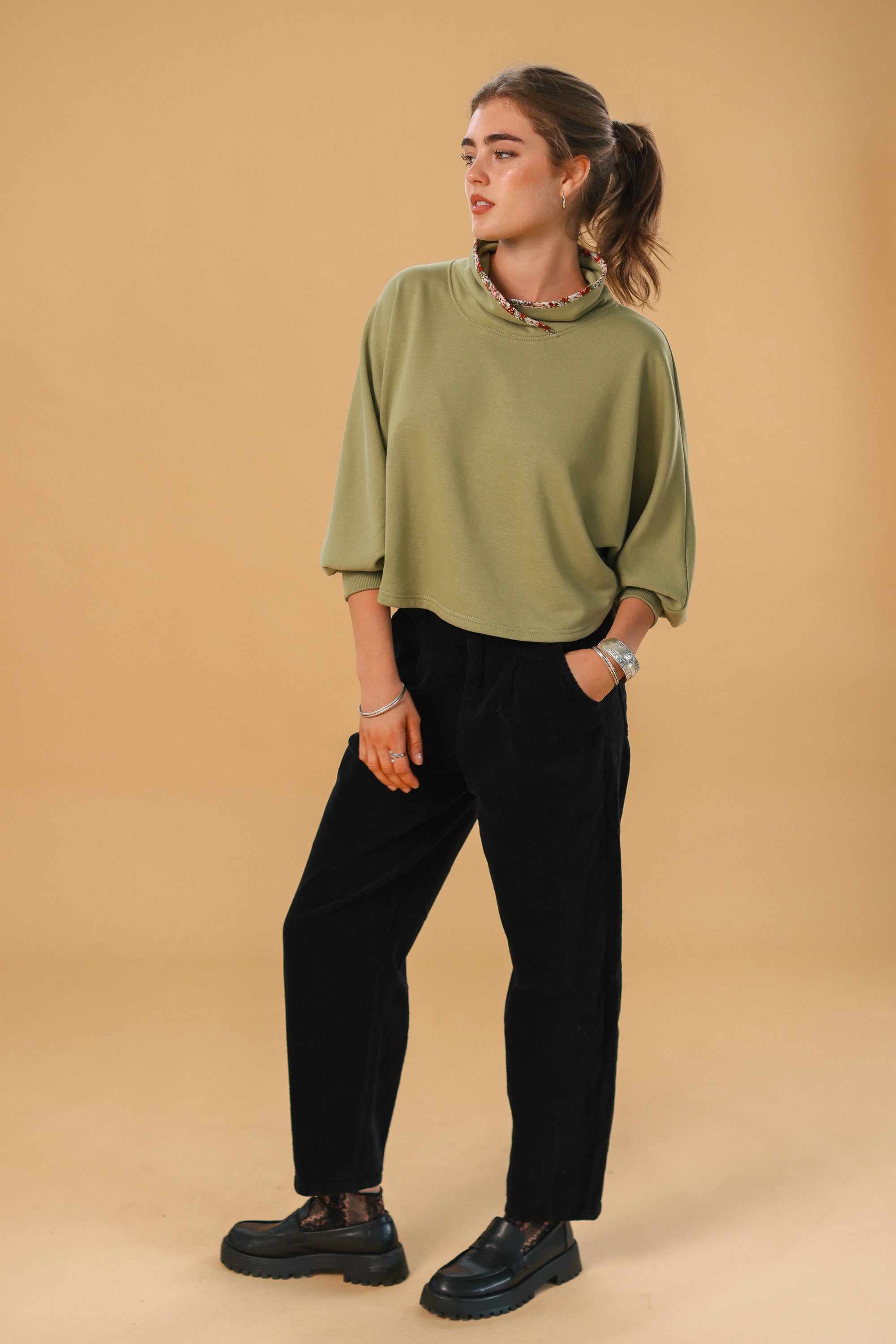 Sweater Poncho Orlena Olive