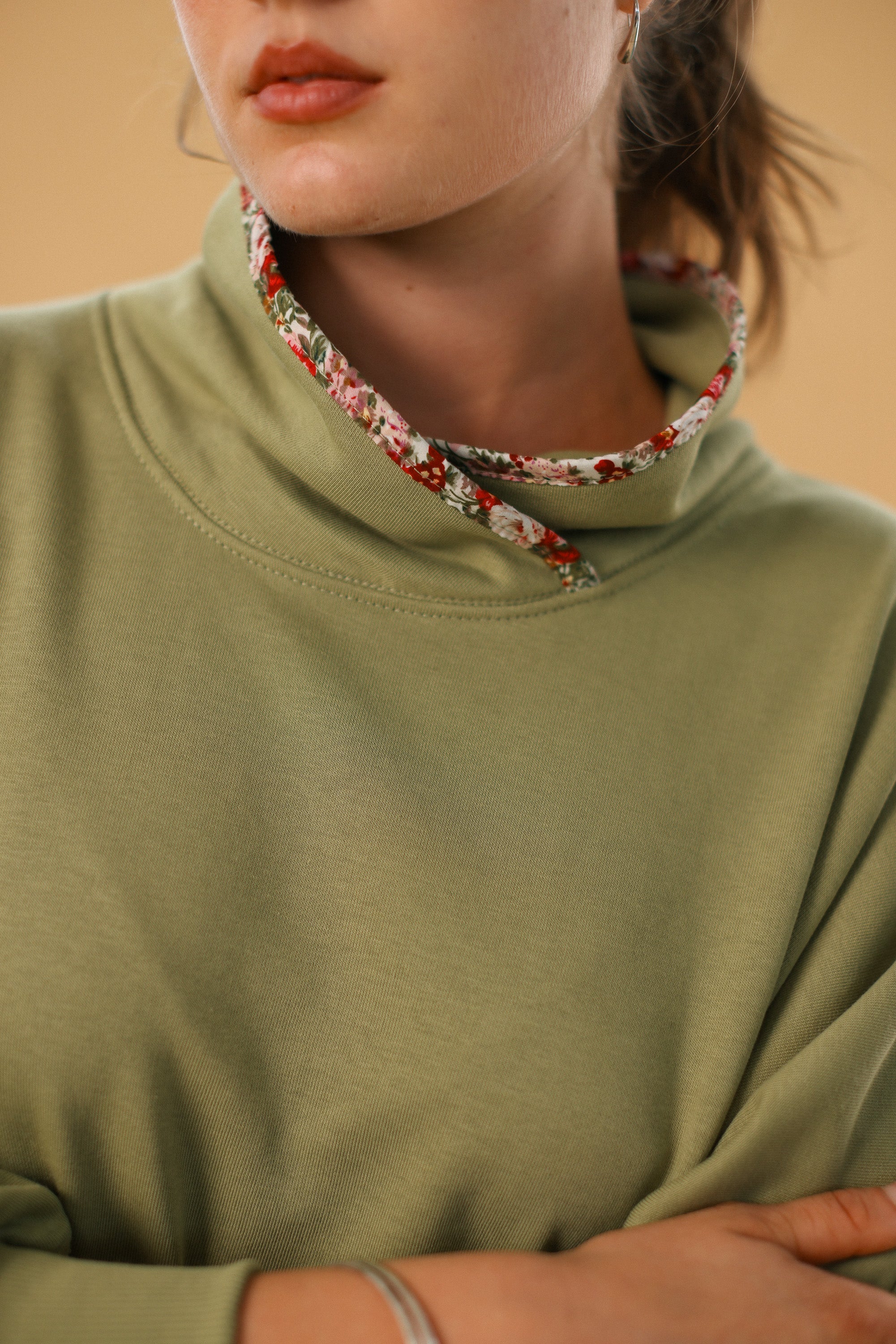 Sweater Poncho Orlena Olive