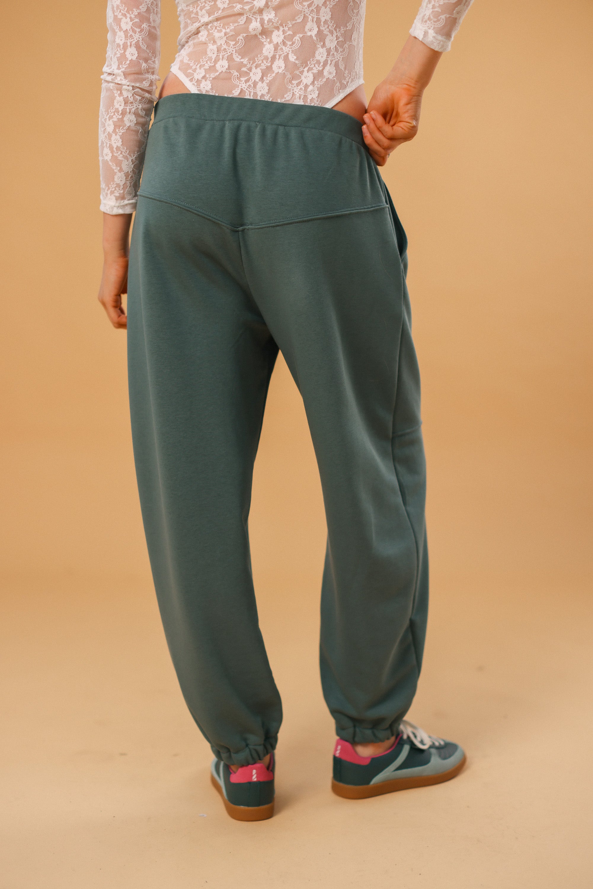 Sweatpants Neha Sage Green