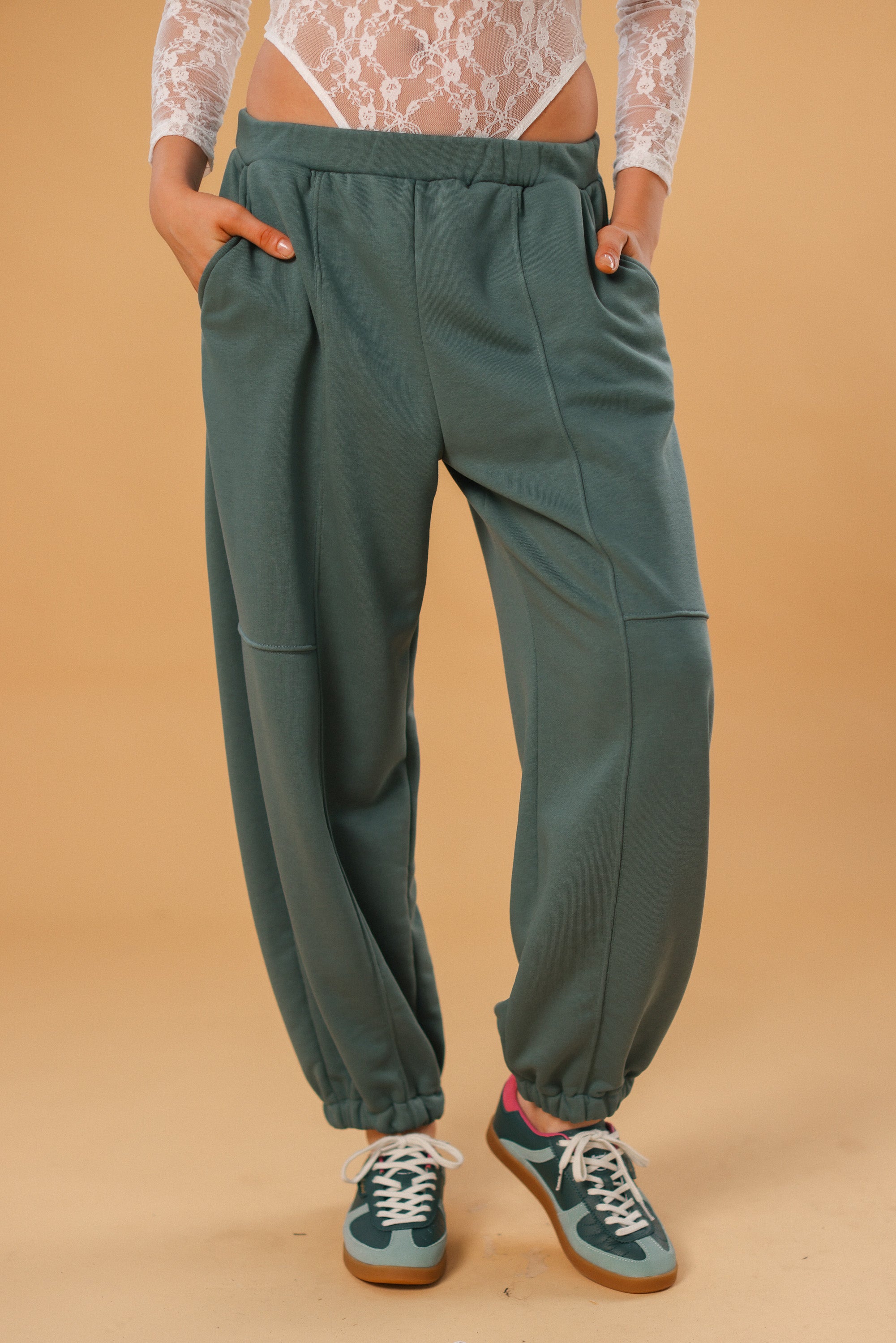 Sweatpants Neha Sage Green