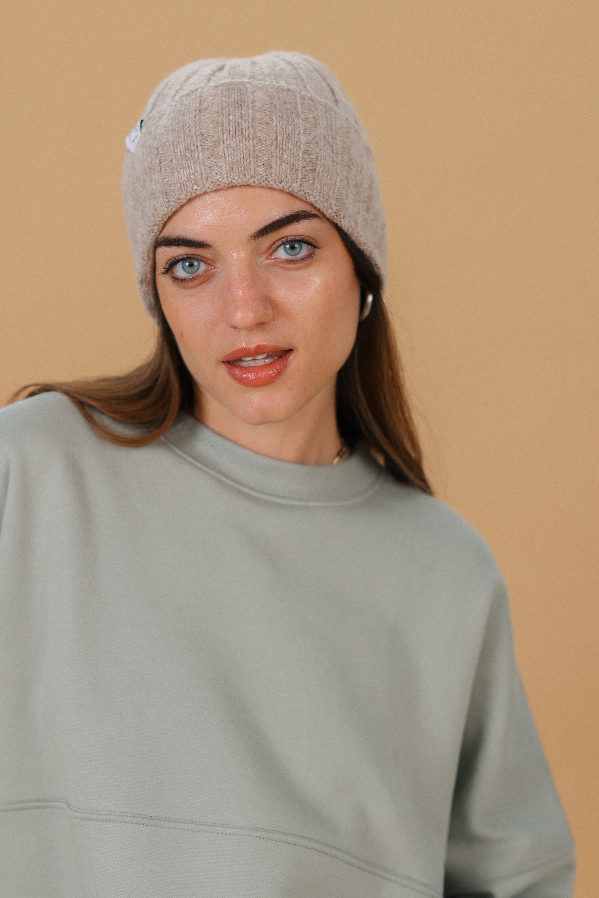 Beanie Cozy Knit Beige