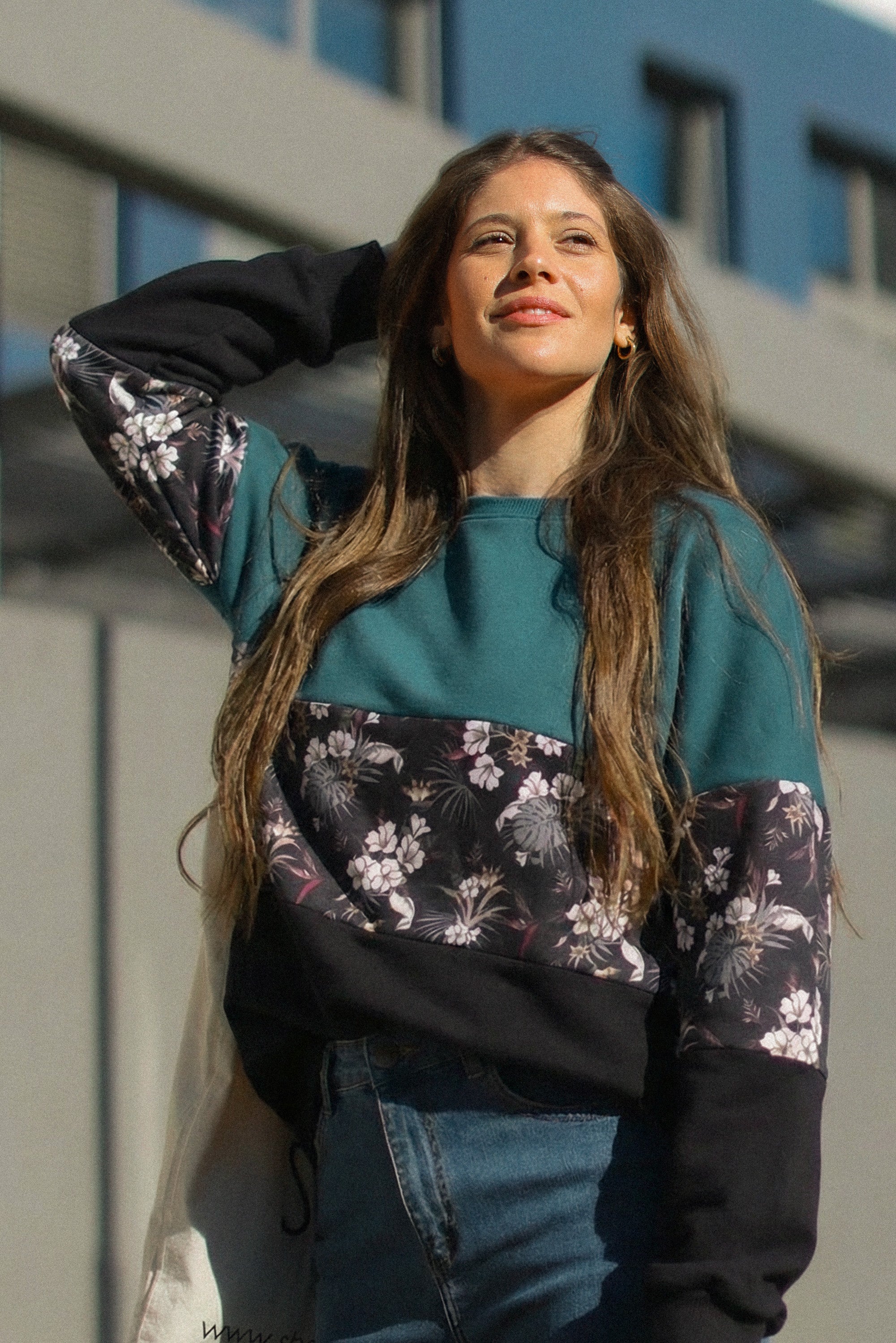 Sweater Mia Dark Teal Flowers