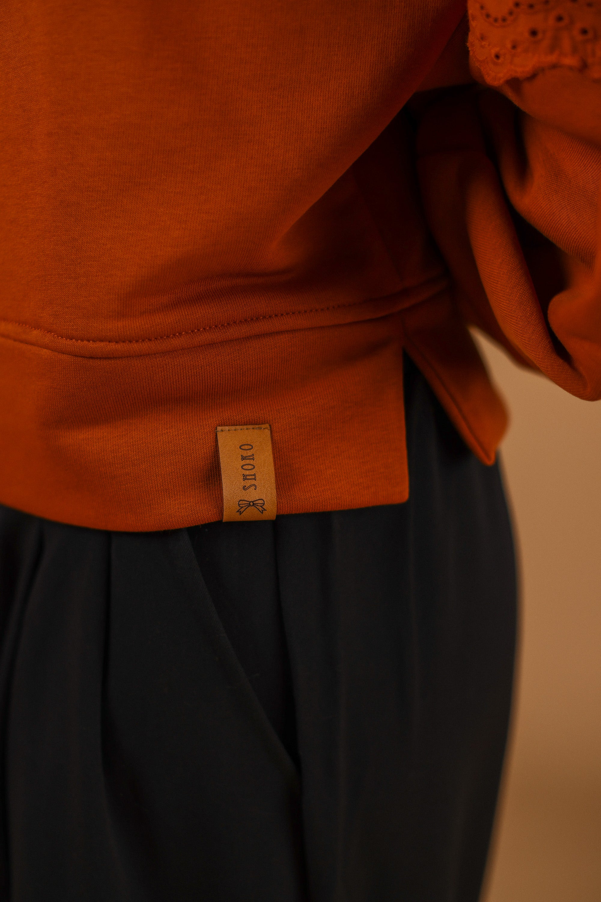 Sweater Caelia Terracotta Embroidered