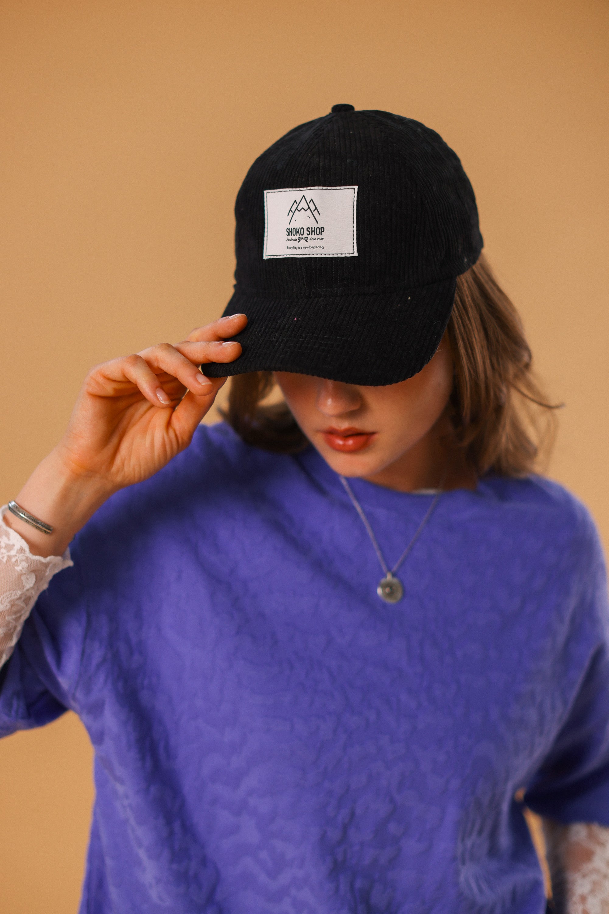 Corduroy Cap Jemima Black