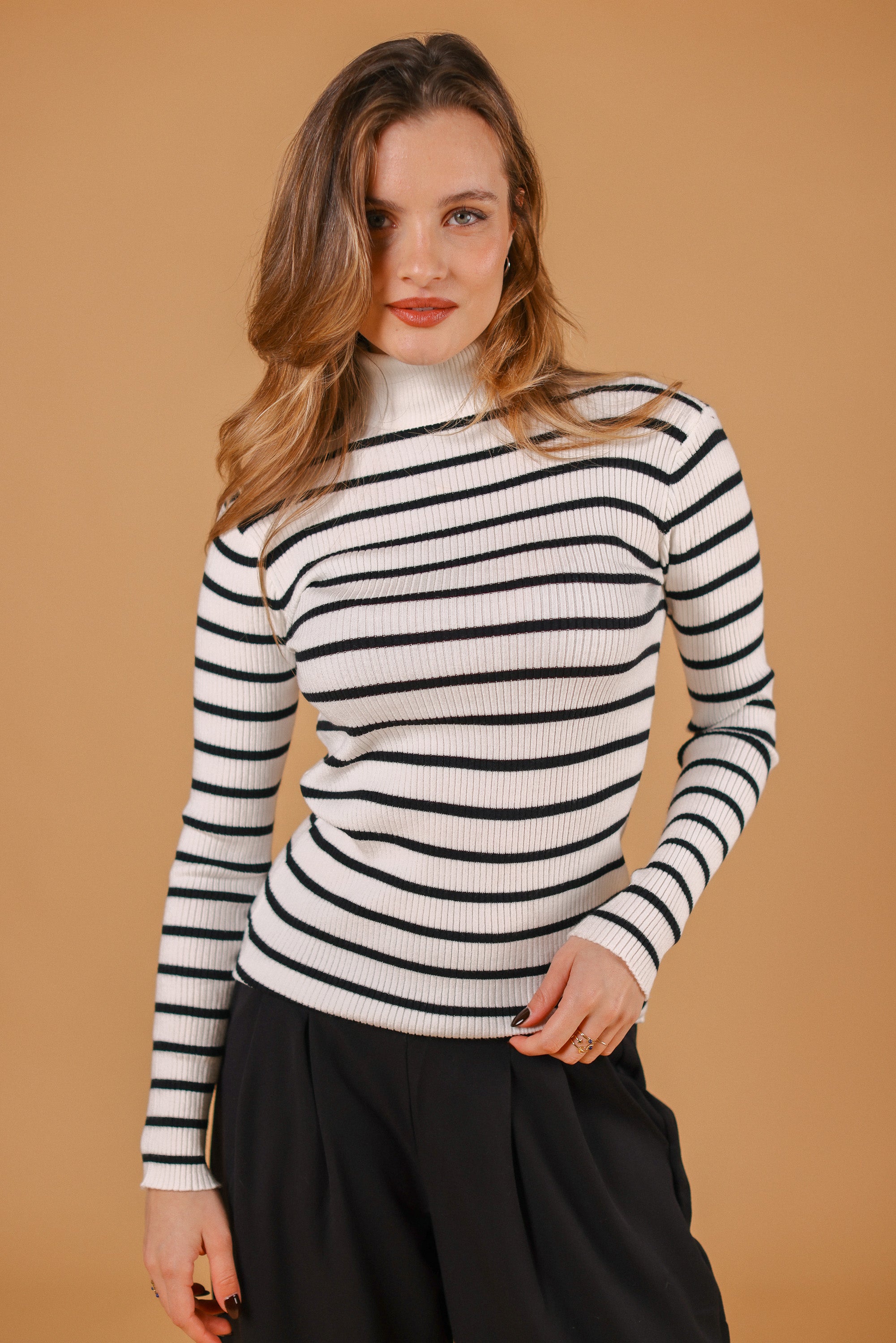 Knit Top Jesap Cream Stripes