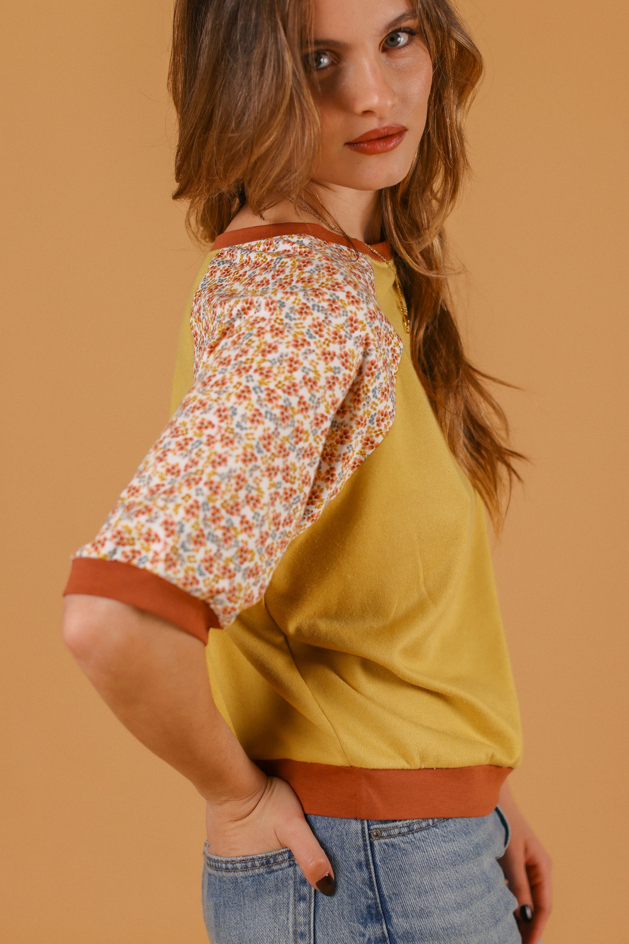 Top Emory Mustard Floral