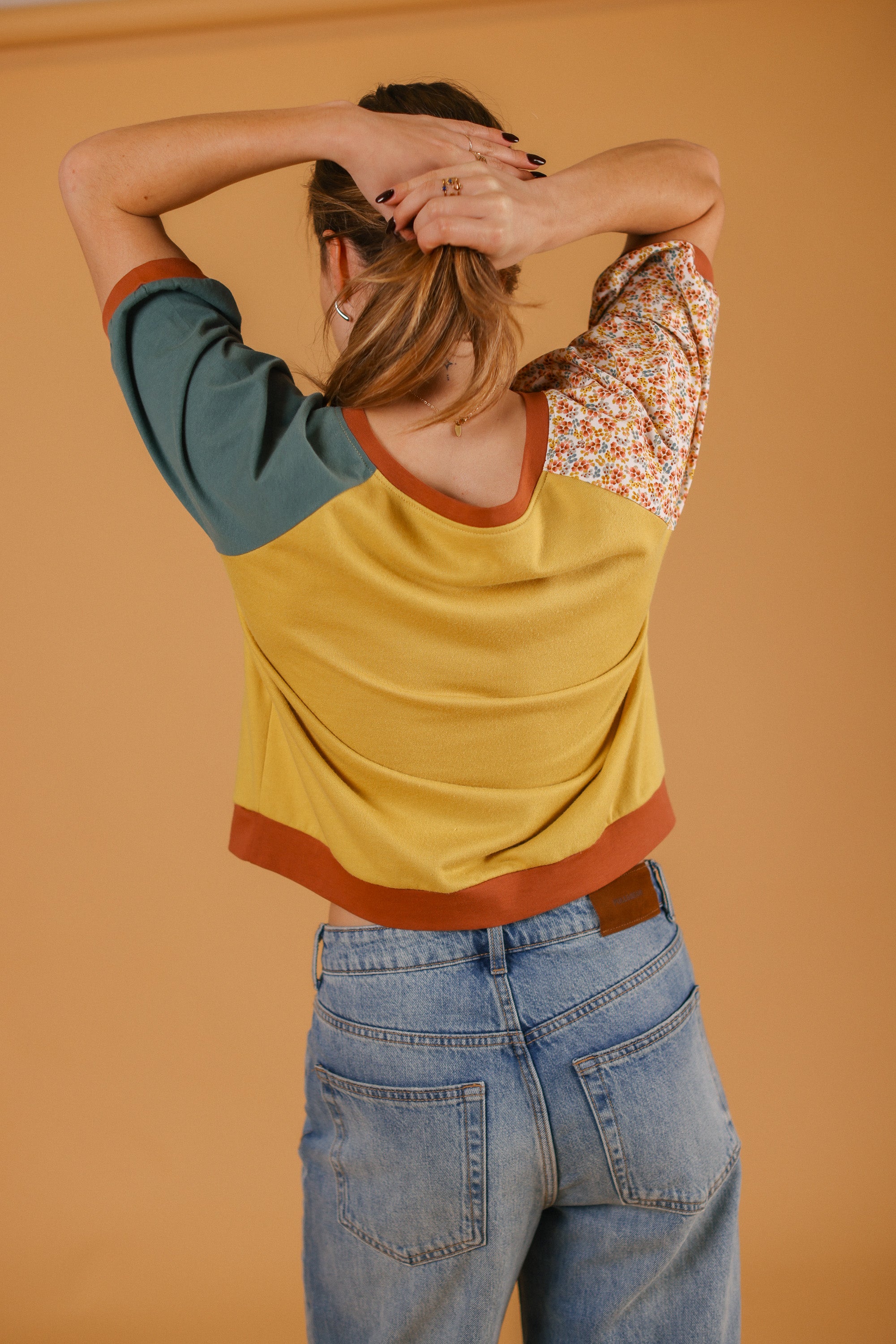 Top Emory Mustard Floral