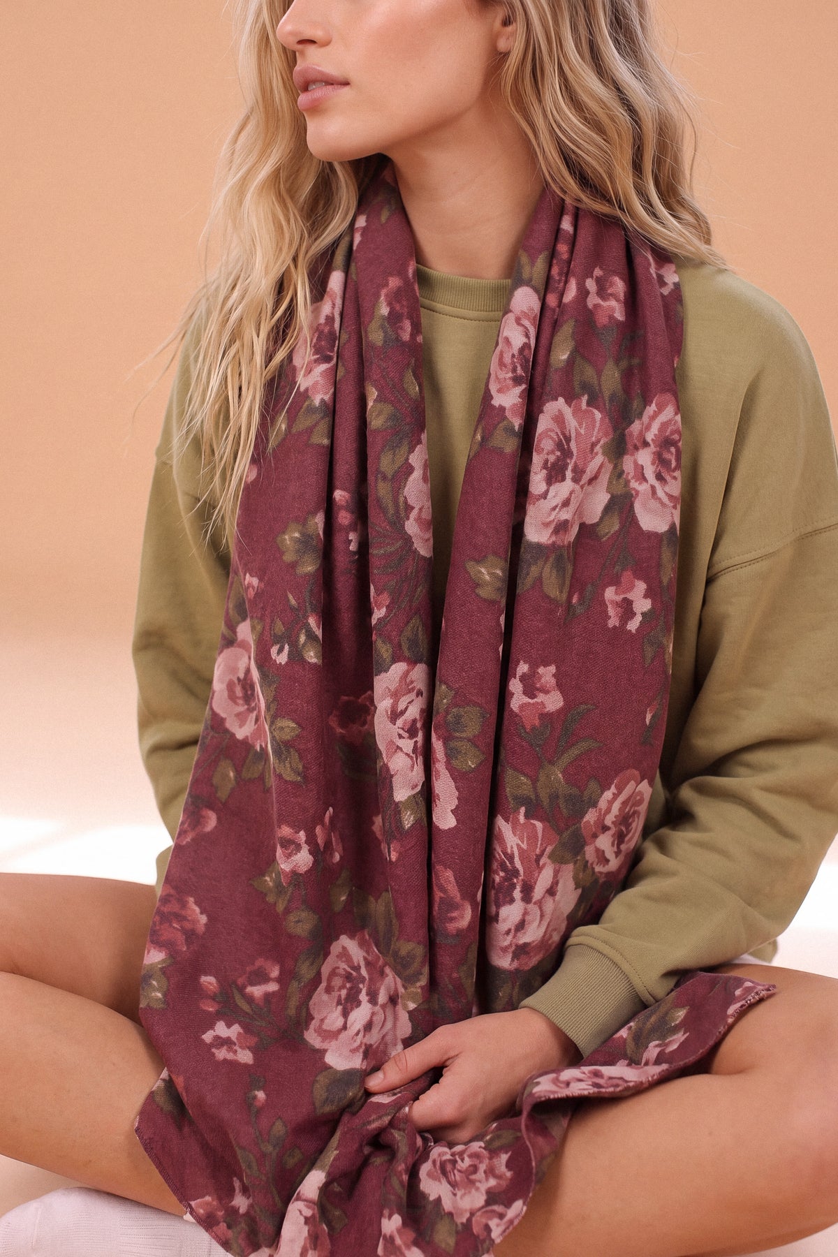 Scarf Lucy Mauve Flowers